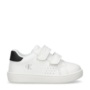   sneakers wit
