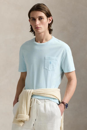 T-shirt lichtblauw