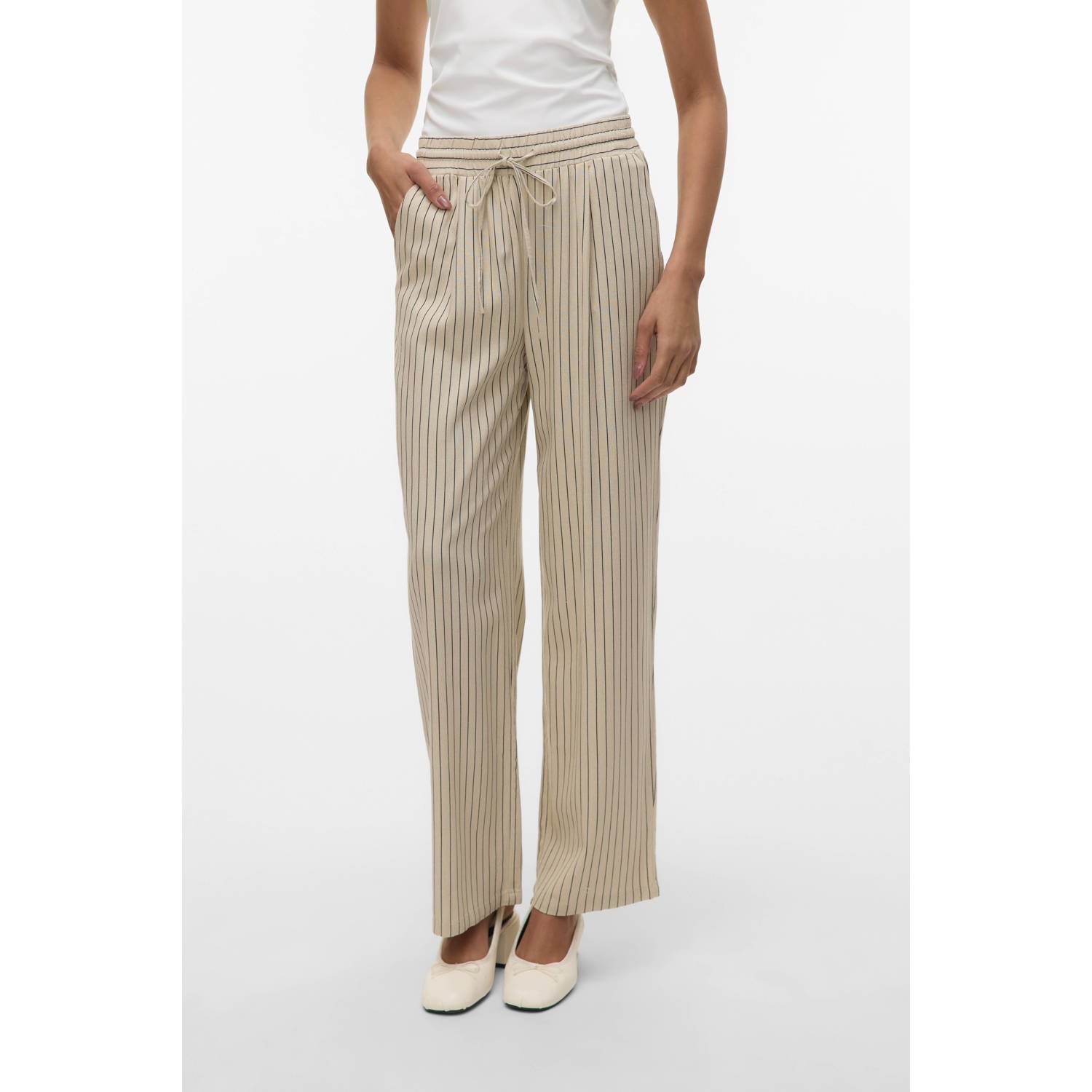 Vero Moda Loose fit bandplooibroek in een mix van viscose en linnen model 'JESMILO'