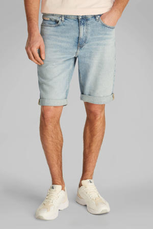 slim denim short lichtblauw