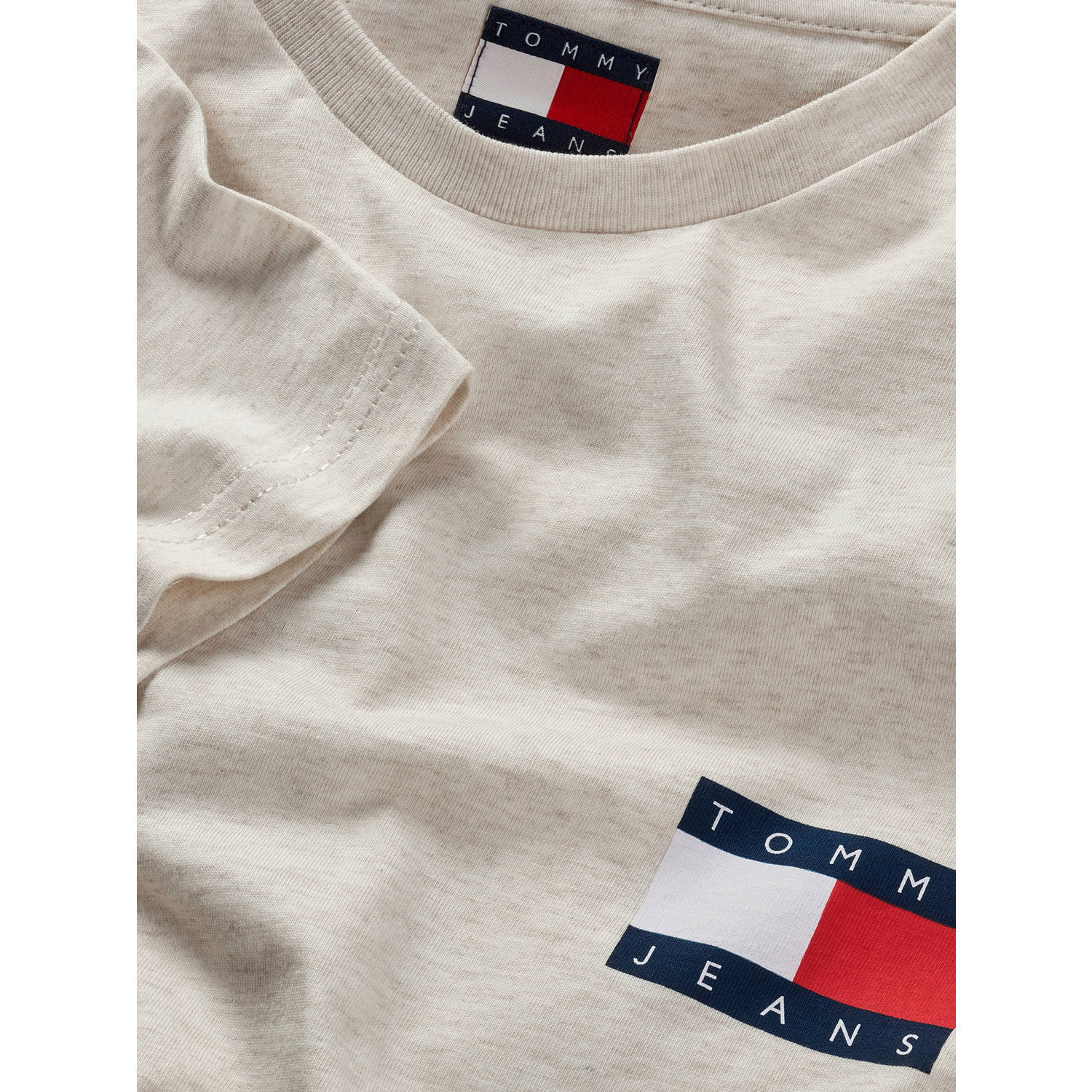 Tommy Jeans slim fit T-shirt ESSENTIAL FLAG ecru