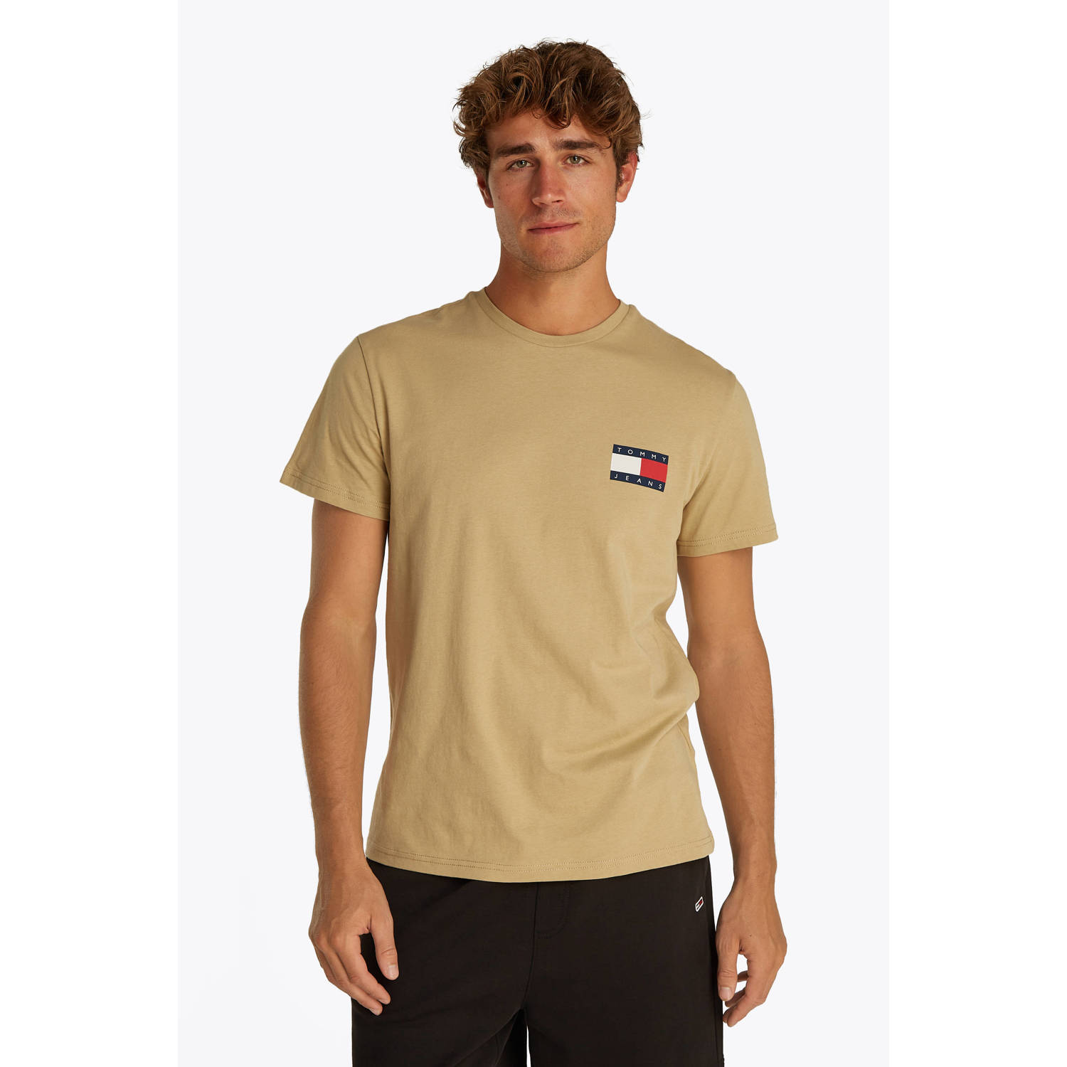 TOMMY JEANS Heren Polo's & T-shirts Tjm Slim Essential Flag Tee Ext Beige