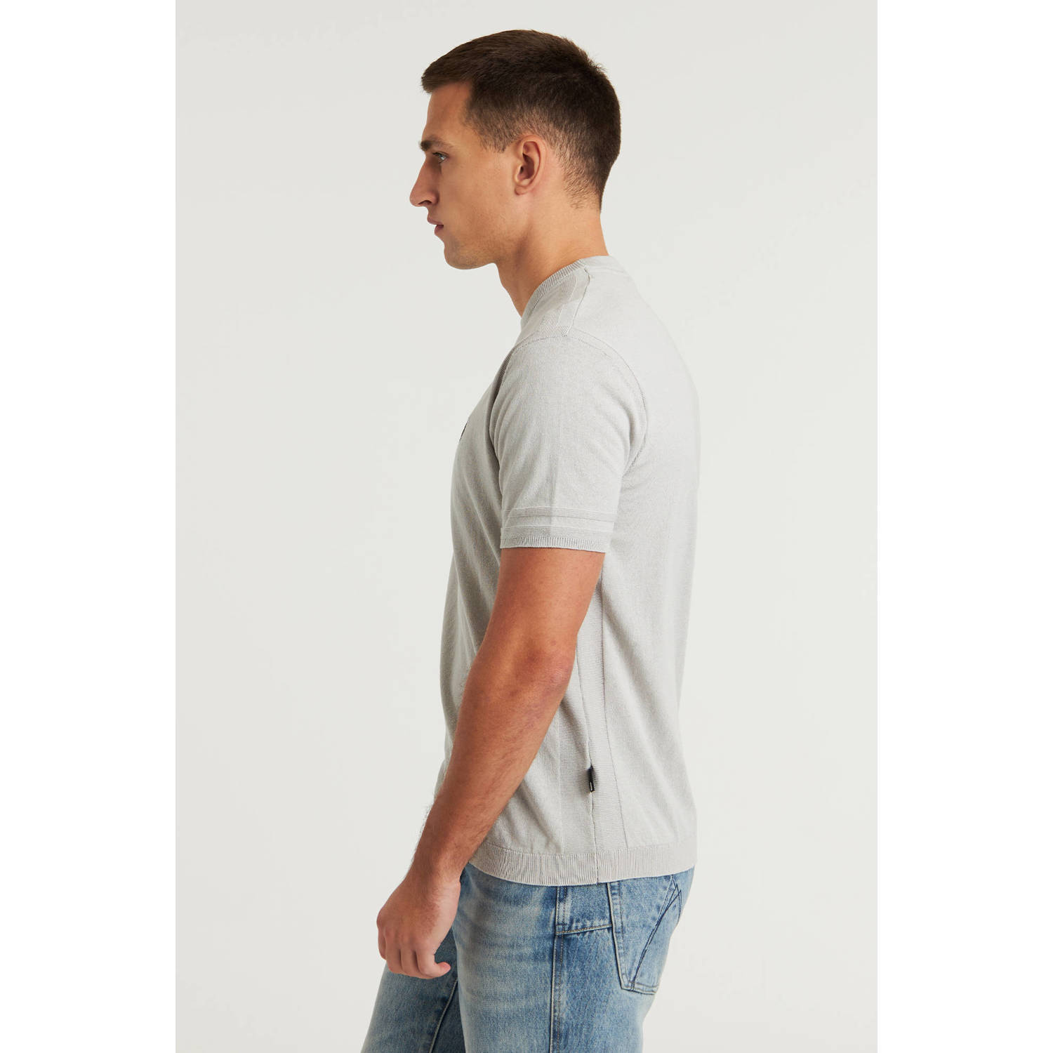 CHASIN' T-shirt fijn gebreid lichtgrijs
