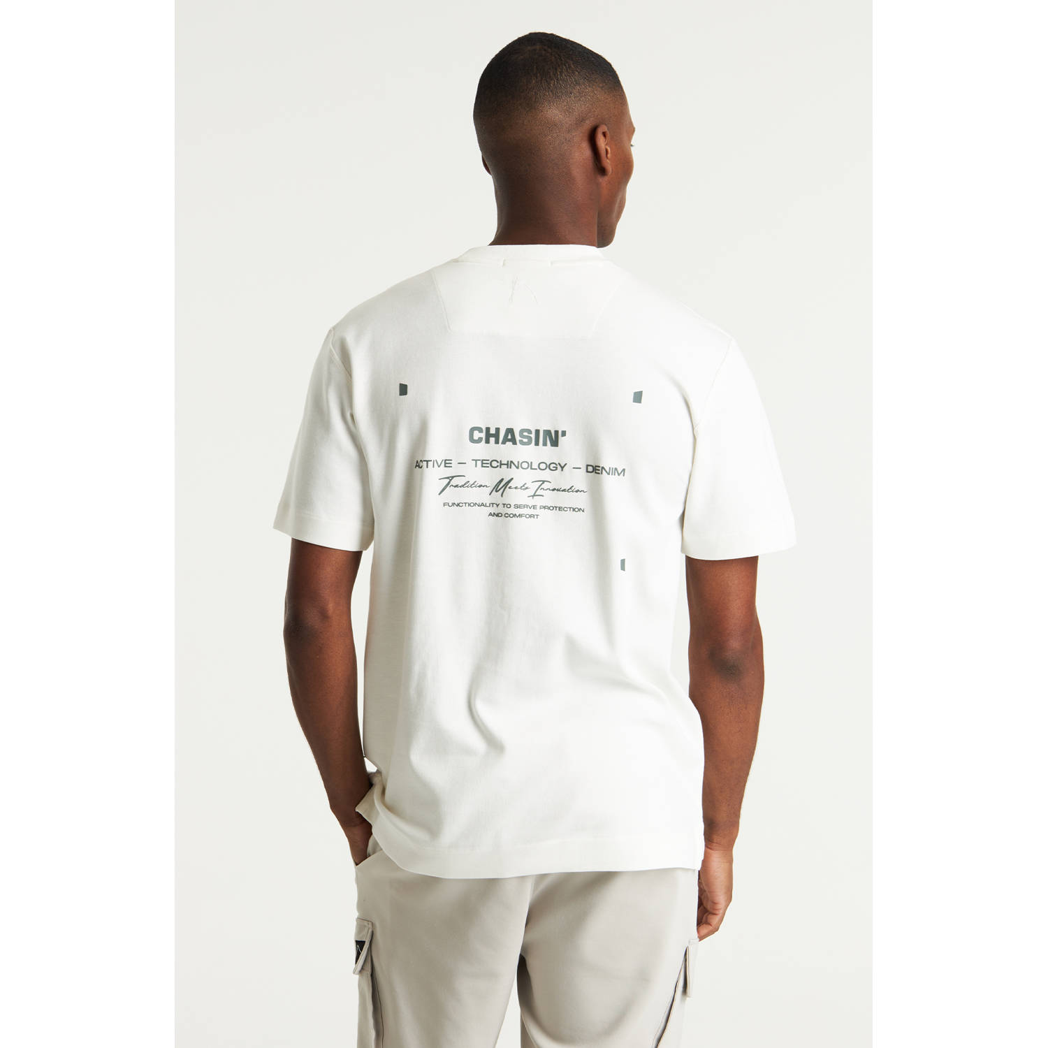 CHASIN' T-shirt wit