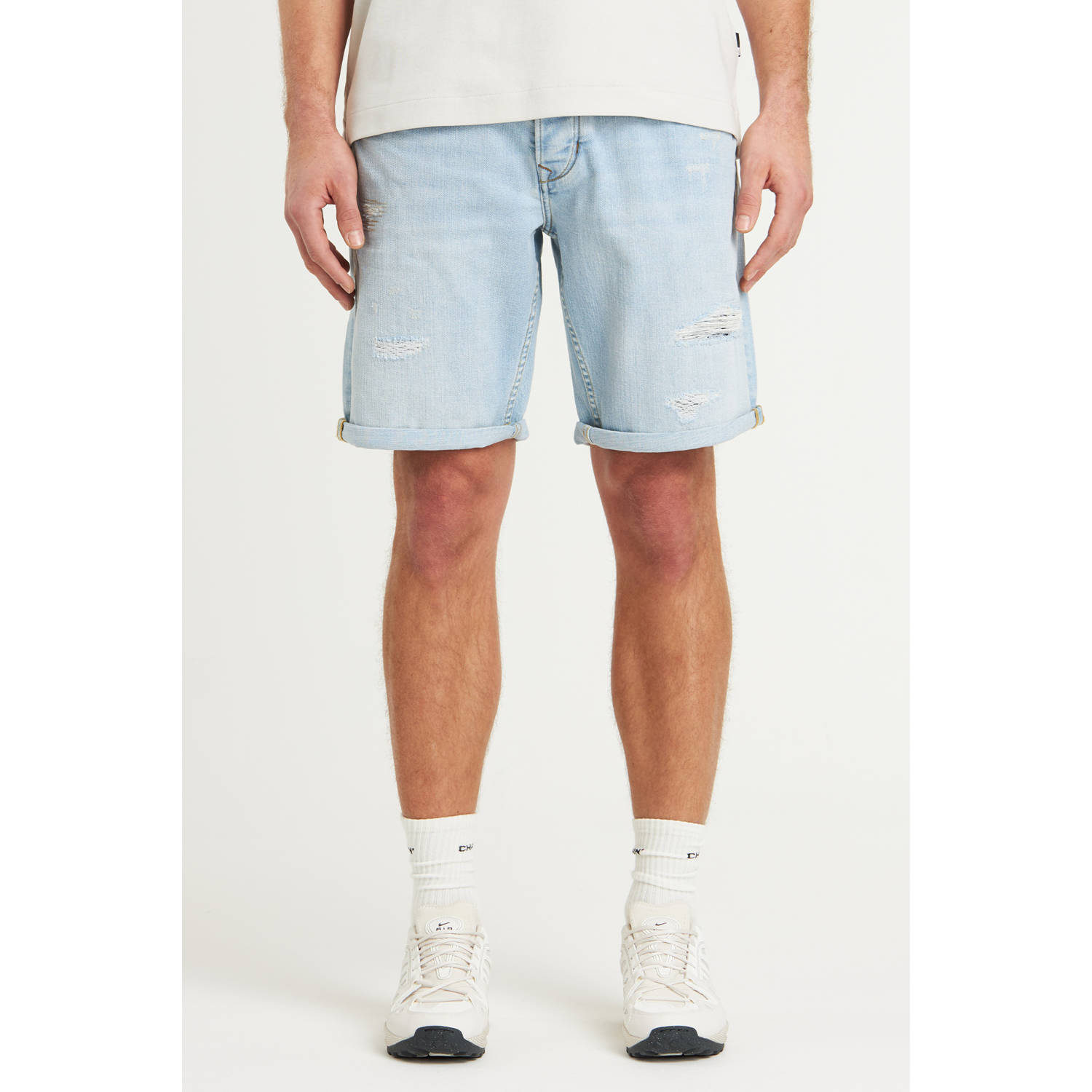 CHASIN' slim denim short light blue denim