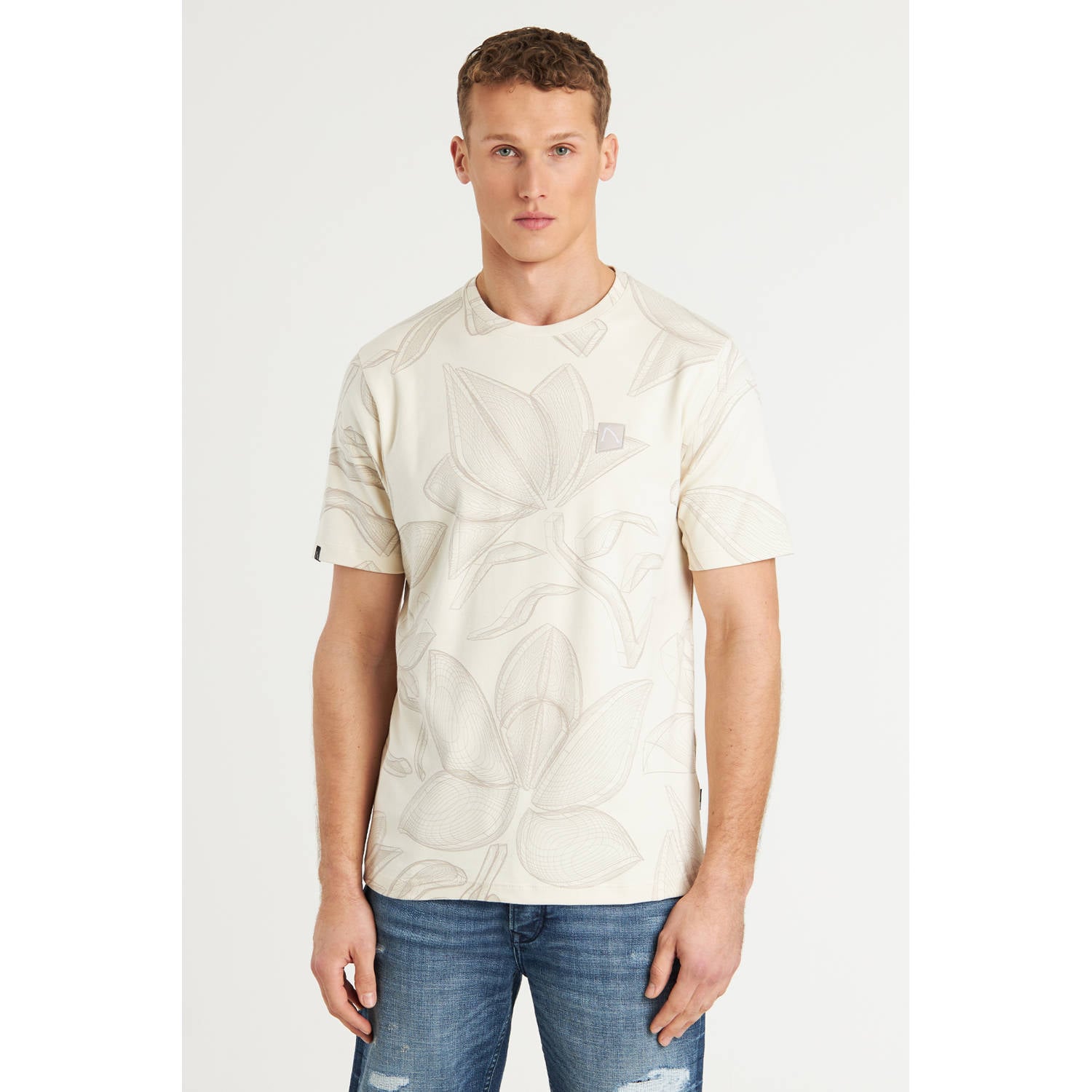 CHASIN' T-shirt ecru