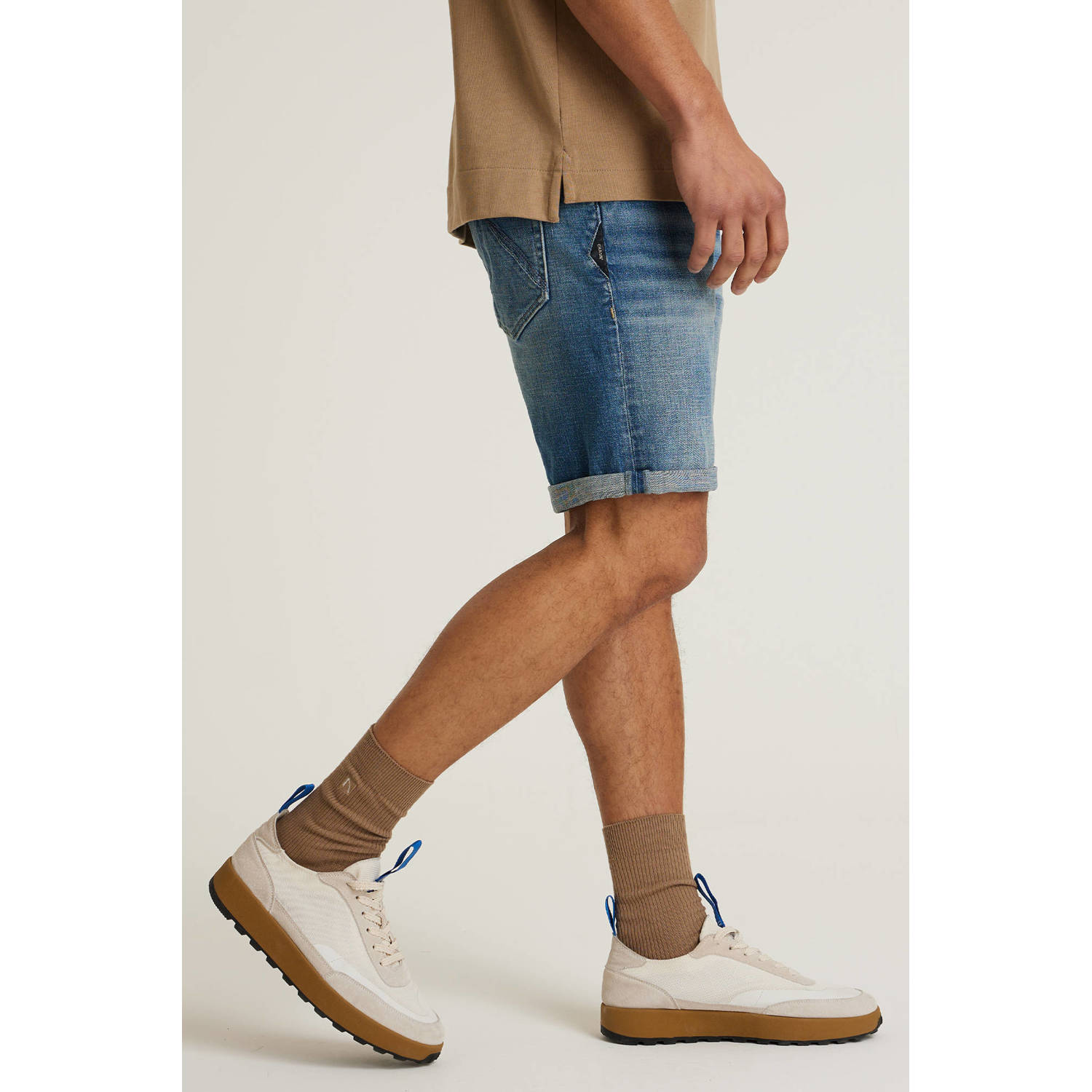 CHASIN' slim denim short blauw