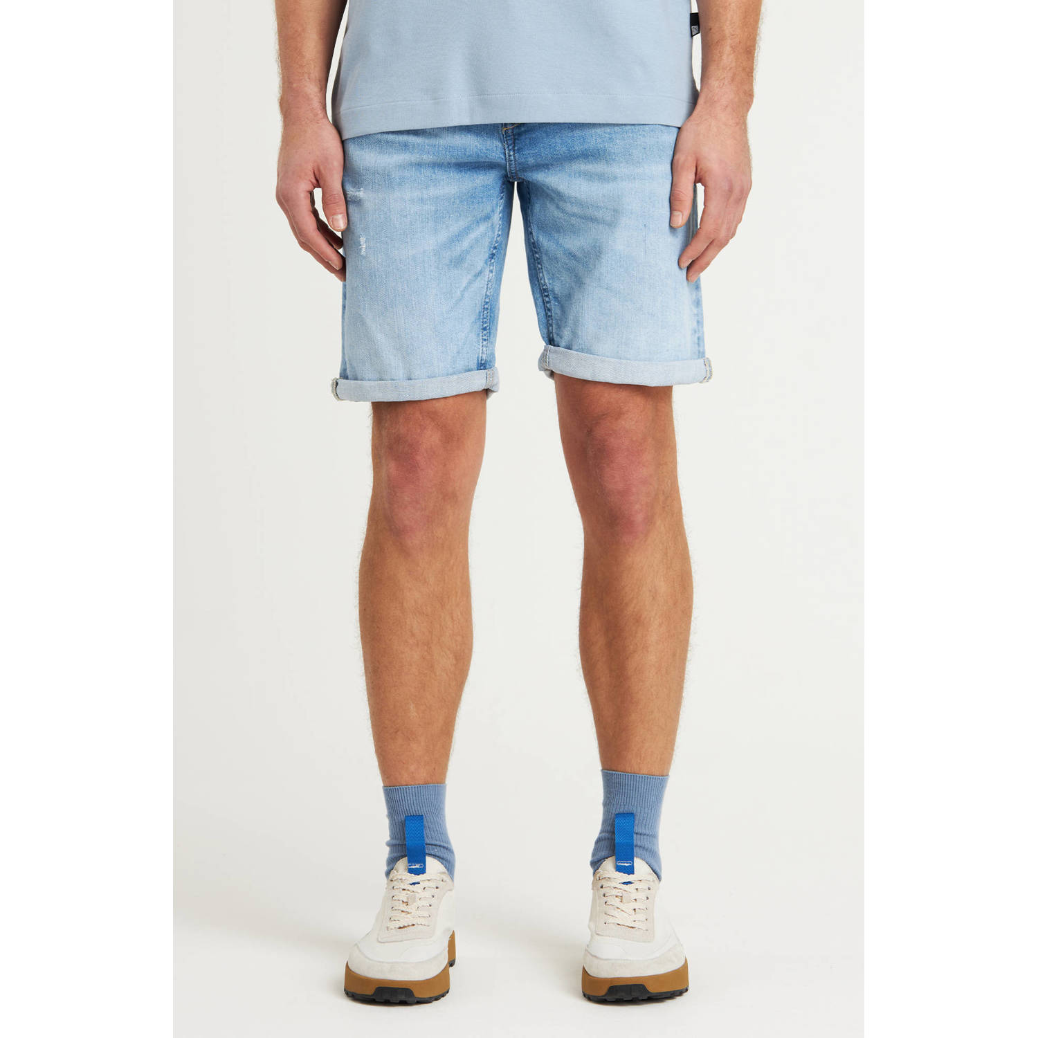 CHASIN' denim slim short light blue denim