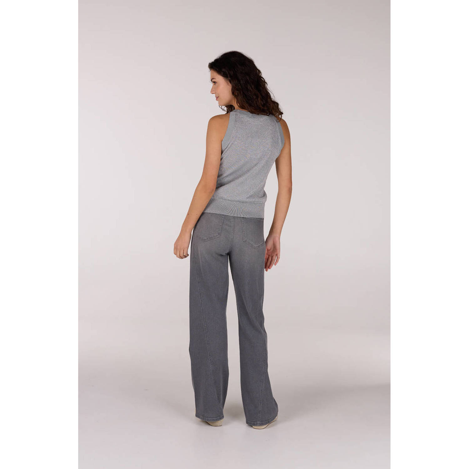 JANSEN Amsterdam mouwloze top lichtgrijs met lurex