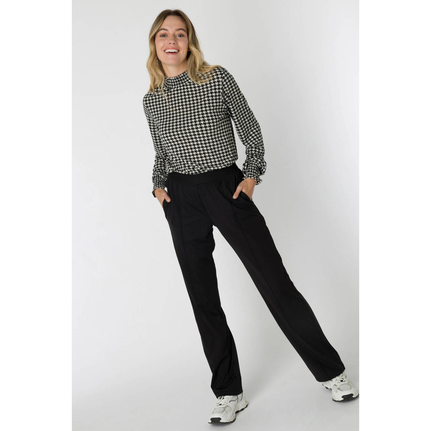 ES&SY straight broek van travelstof zwart