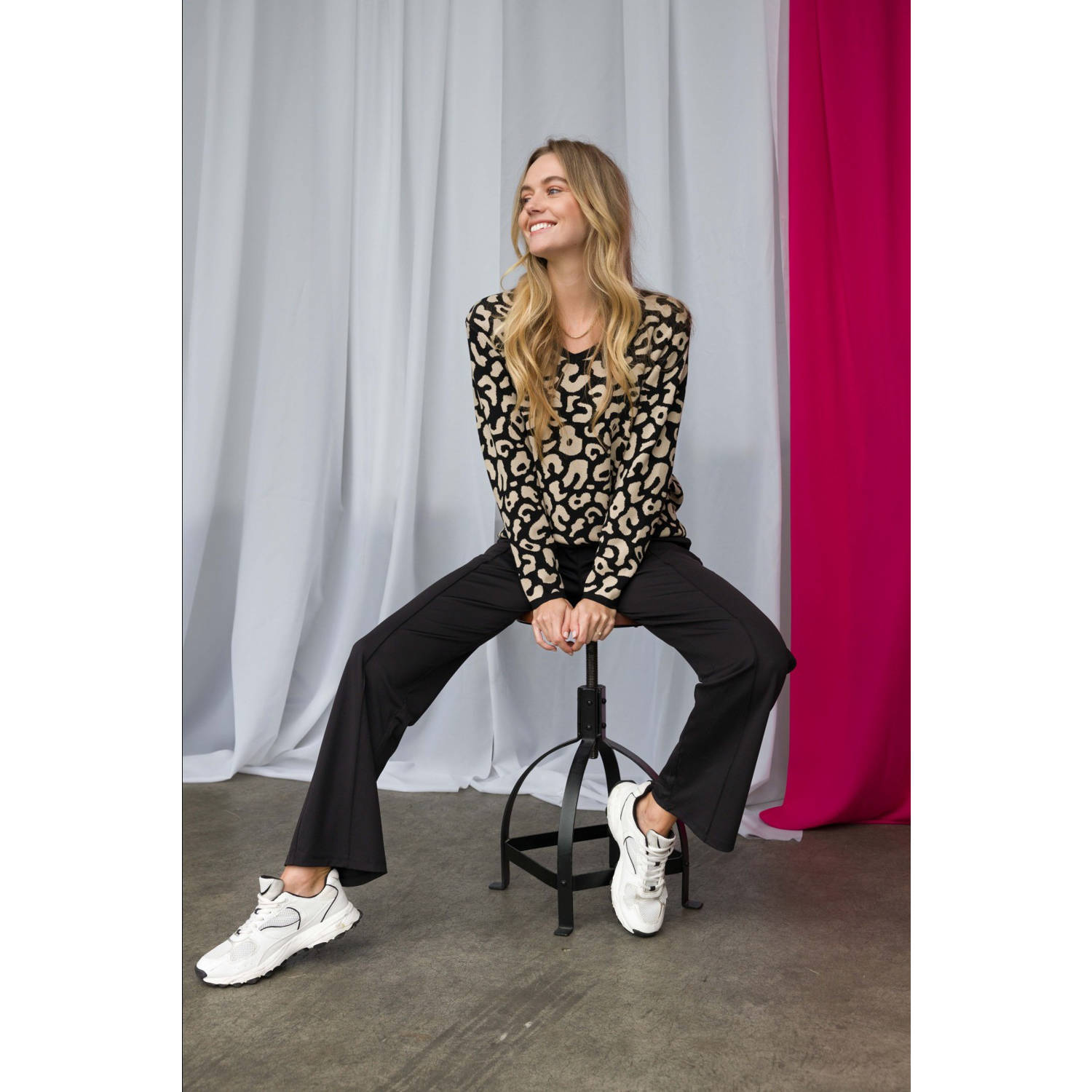 ES&SY straight broek van travelstof zwart