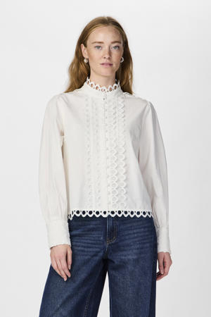 blouse wit