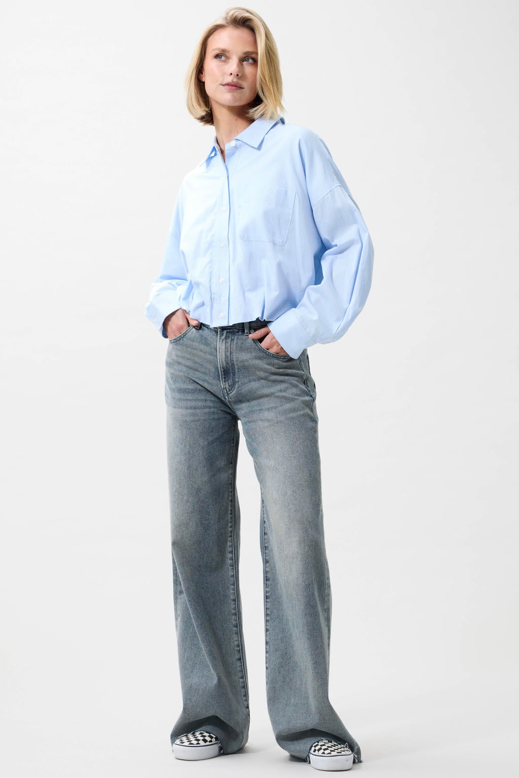 Catwalk Junkie gestreepte blouse - lichtblauw