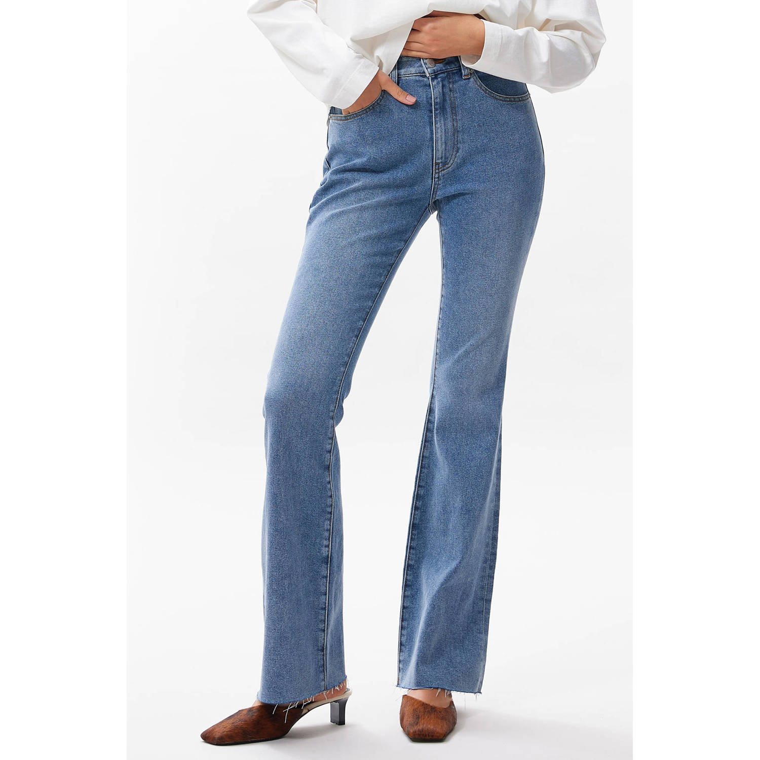 Catwalk Junkie high flared jeans medium blue denim