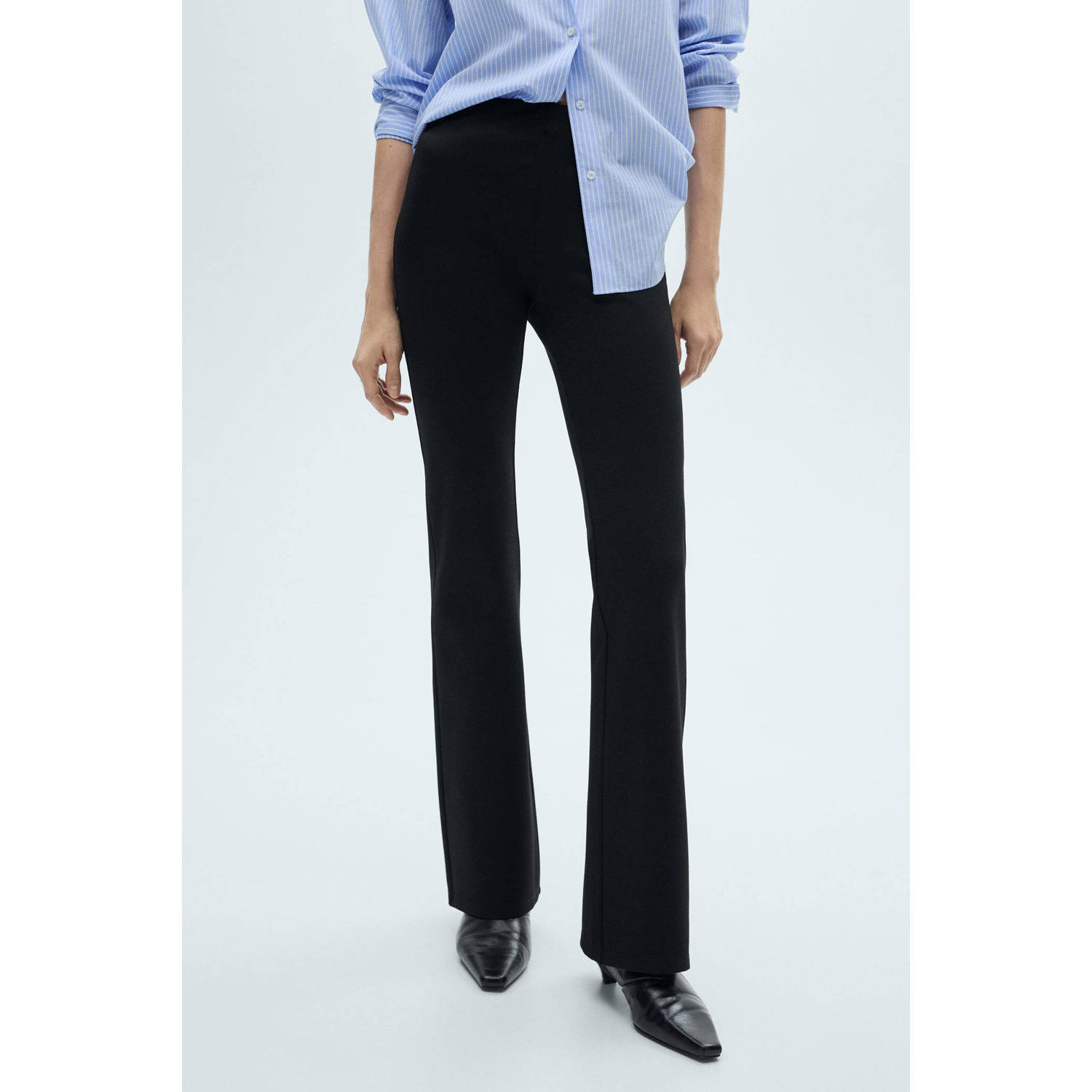 Mango flared regular waist legging zwart