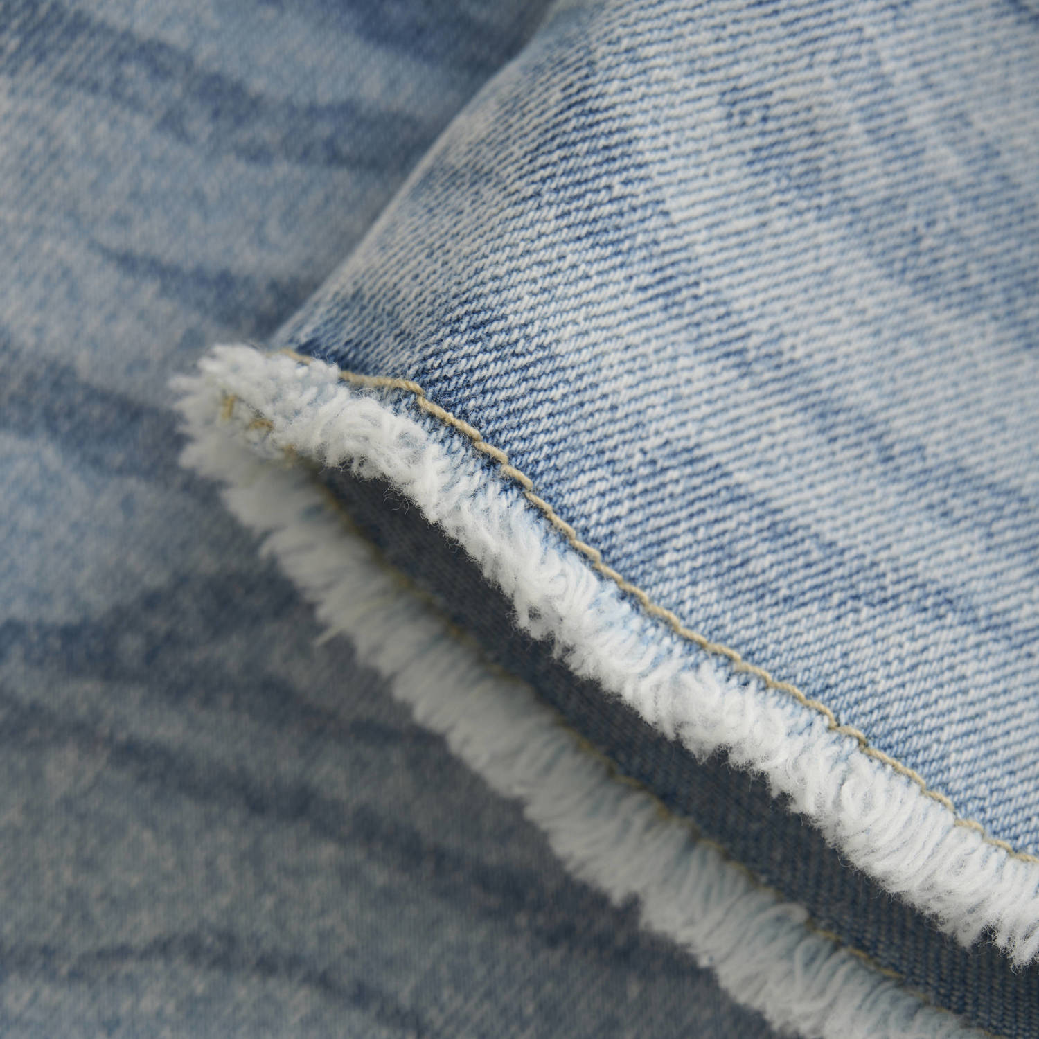 Daily7 regular denim short medium blue denim