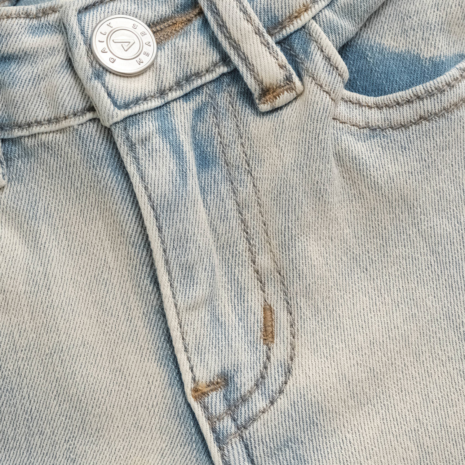 Daily7 skinny light blue denim