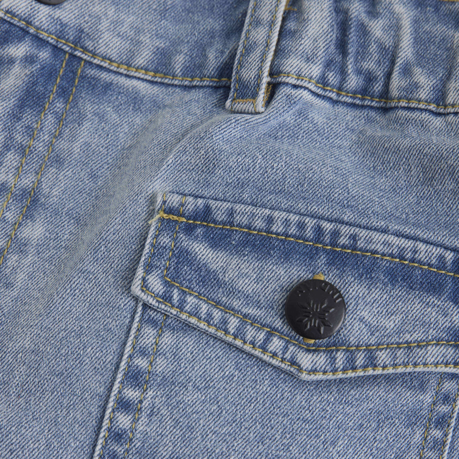 Indian Blue Jeans straight denim short light blue denim