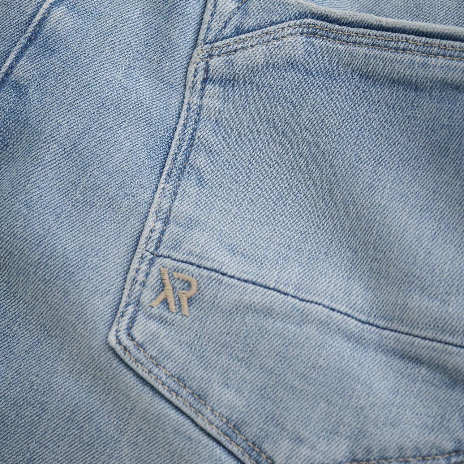 Rellix straight denim short light blue denim