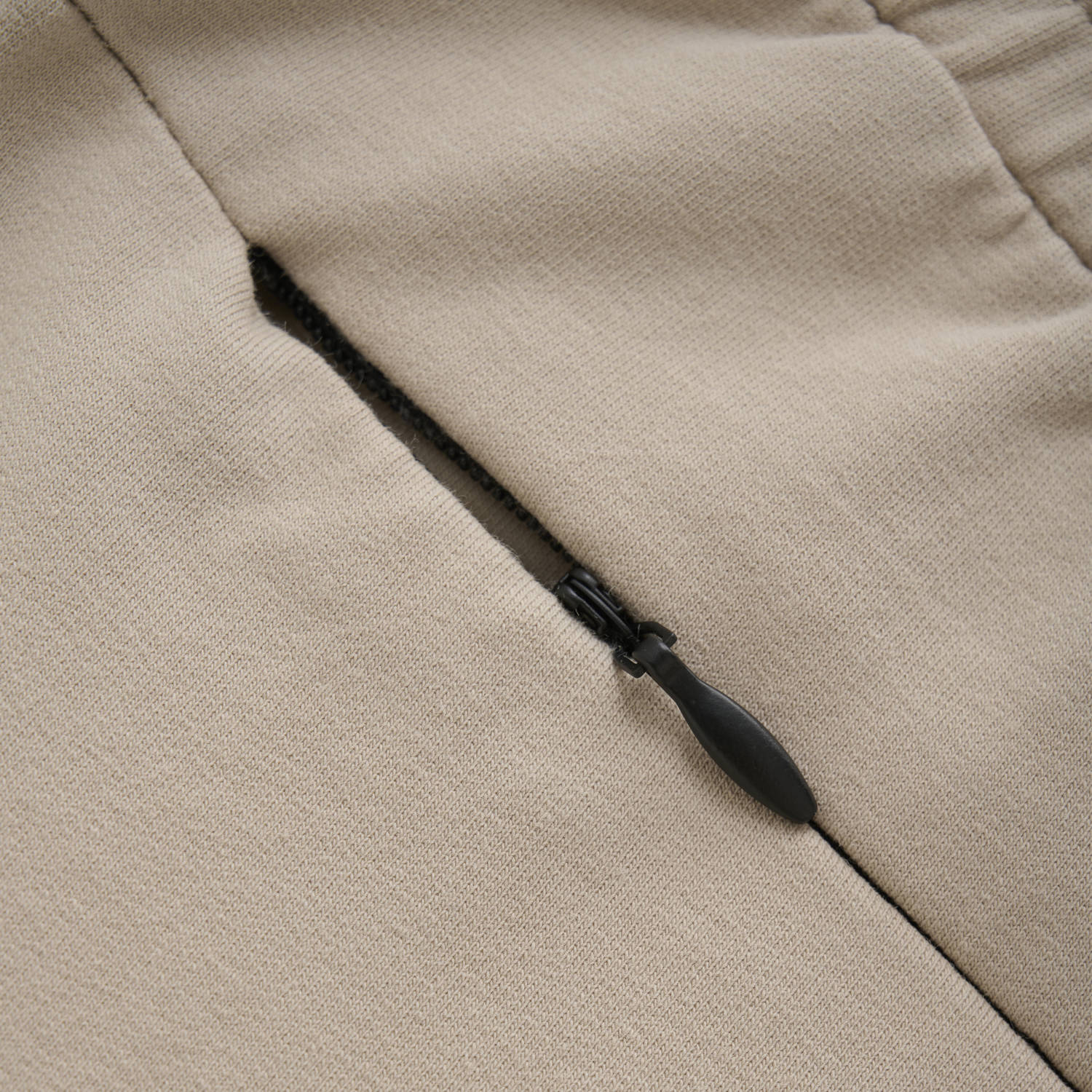 Rellix slim sweatshort beige