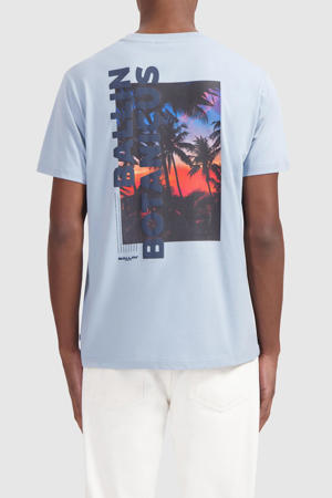 T-shirt lichtblauw