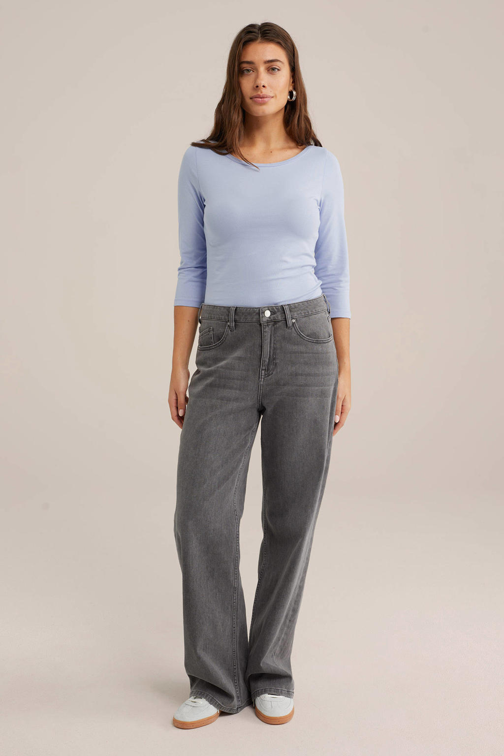 Lichtblauwe dames WE Fashion top met effen, driekwart mouwen en ronde hals
