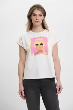 T-shirt wit