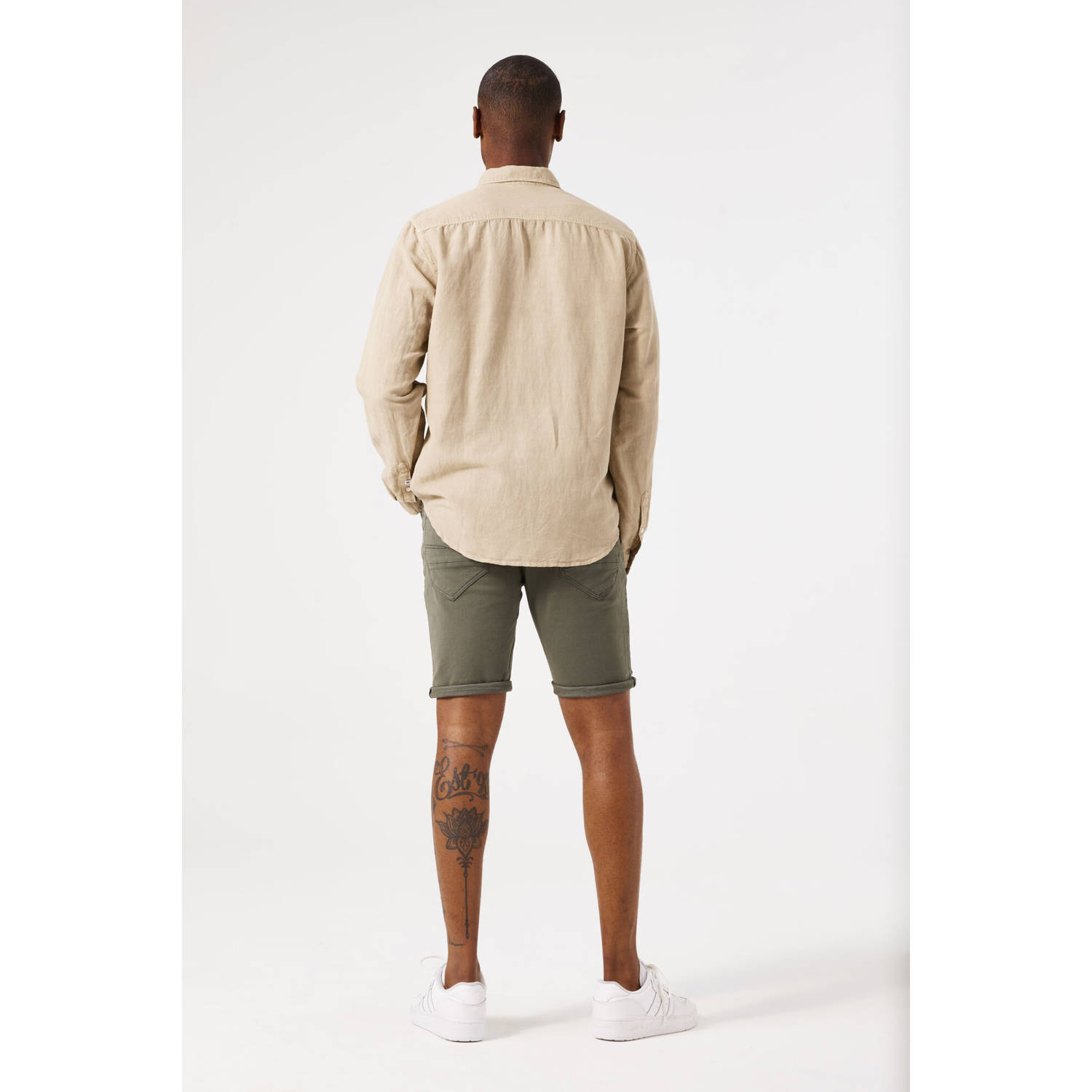 Garcia slim denim short sage green