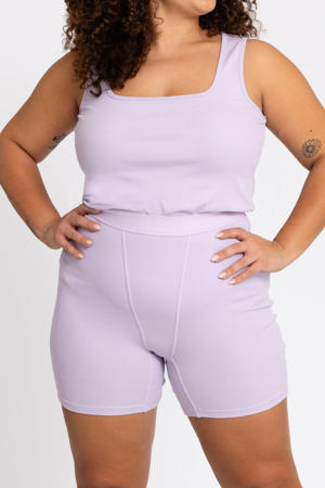 straight high waist biker short lila rib gebreid