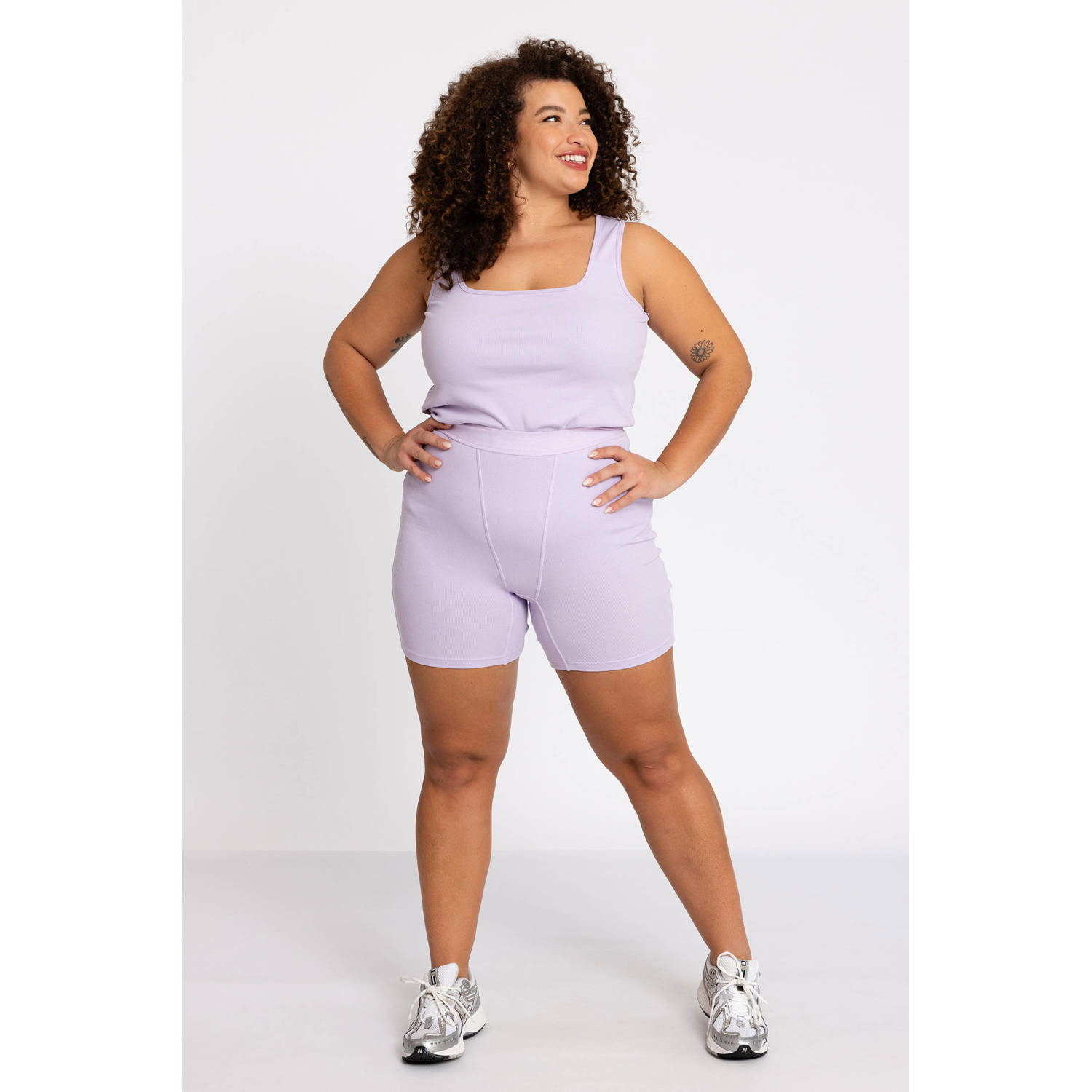 YOEK Lounge straight high waist biker short lila rib gebreid