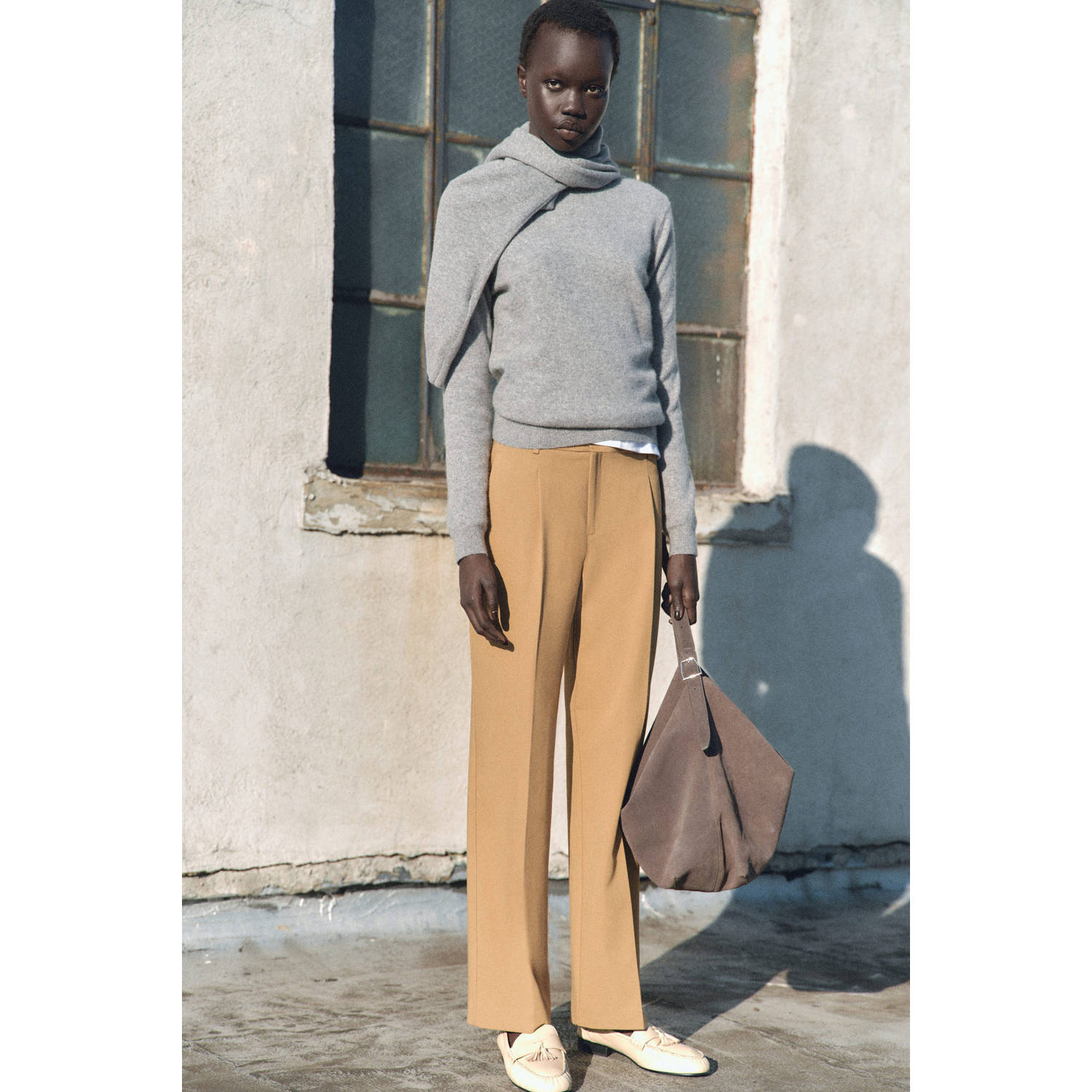Mango wide leg regular waist broek camel