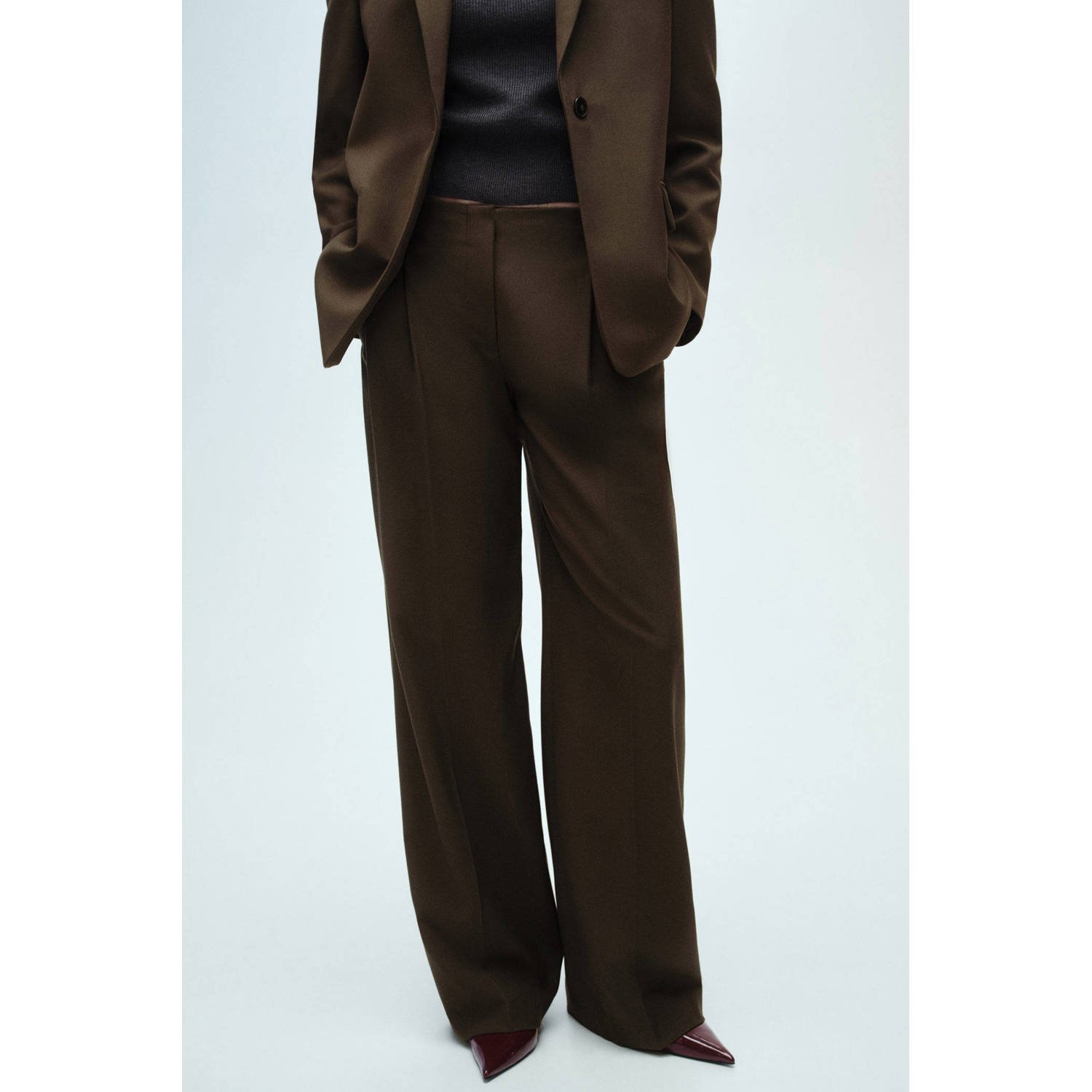 Mango wide leg regular waist broek donkerbruin