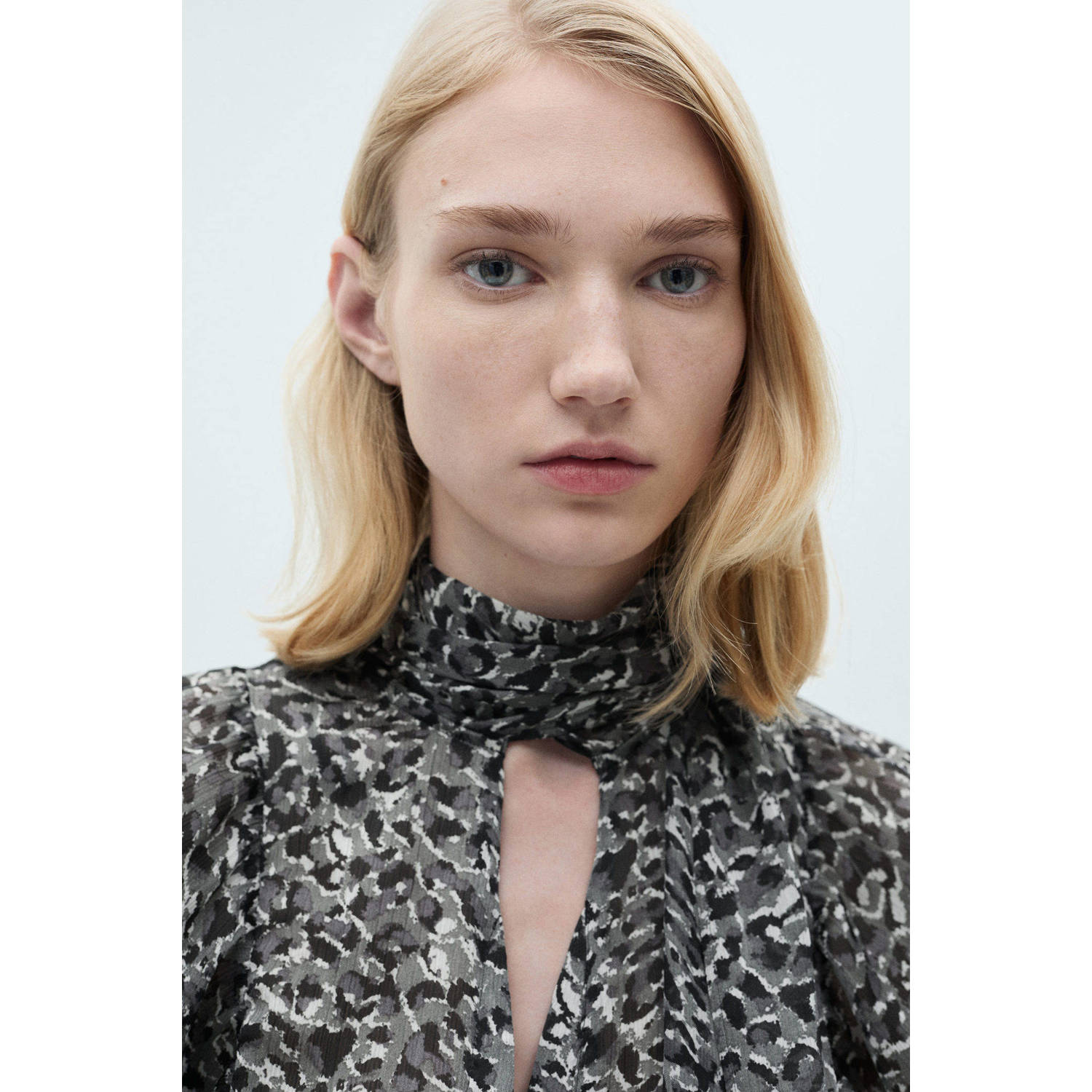 Mango blouse grijs