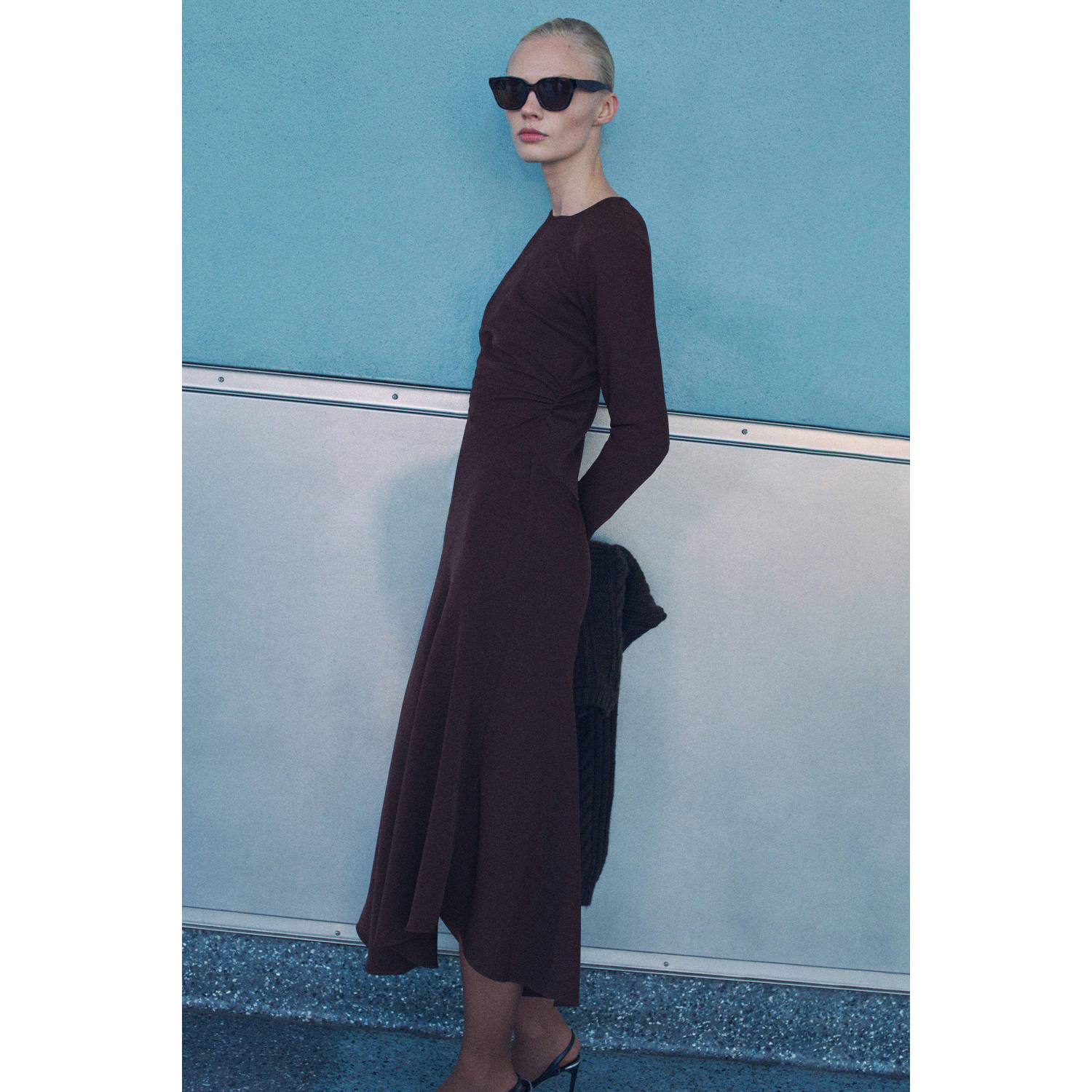 Mango midi jurk donkerbruin