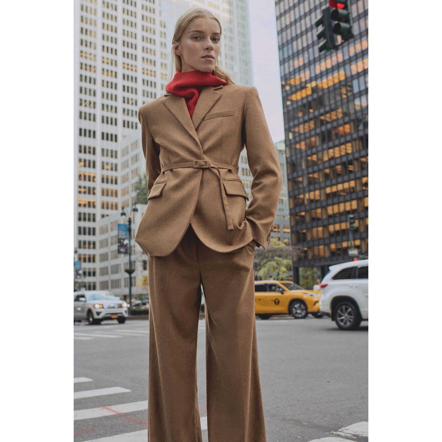 Mango wide leg regular waist broek bruin