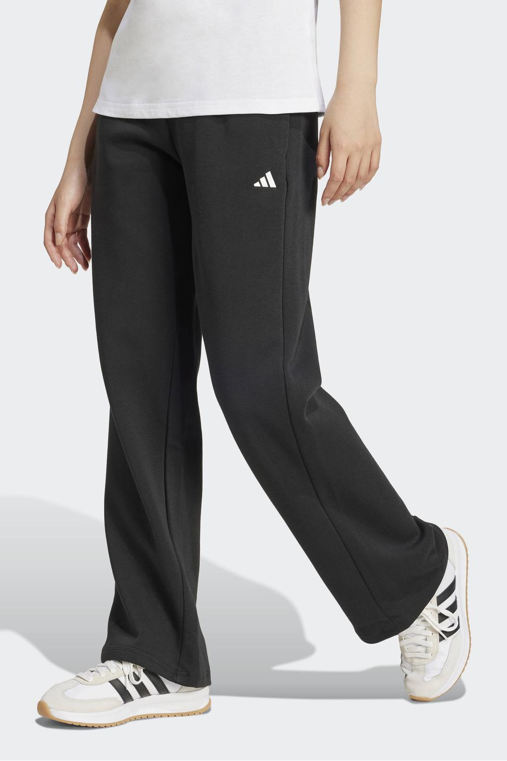 Zwarte dames adidas Sportswear broek van katoen met regular fit, regular waist, elastische tailleband met koord en effen
