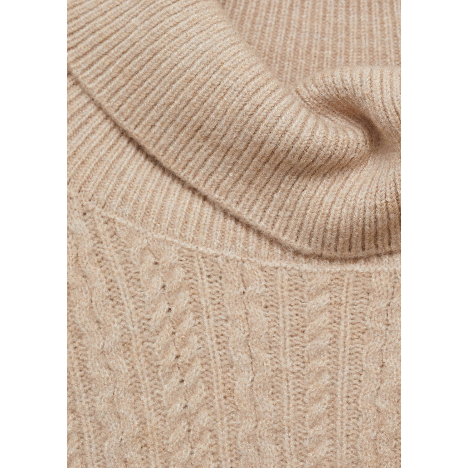 Mango Man coltrui fijn gebreid beige