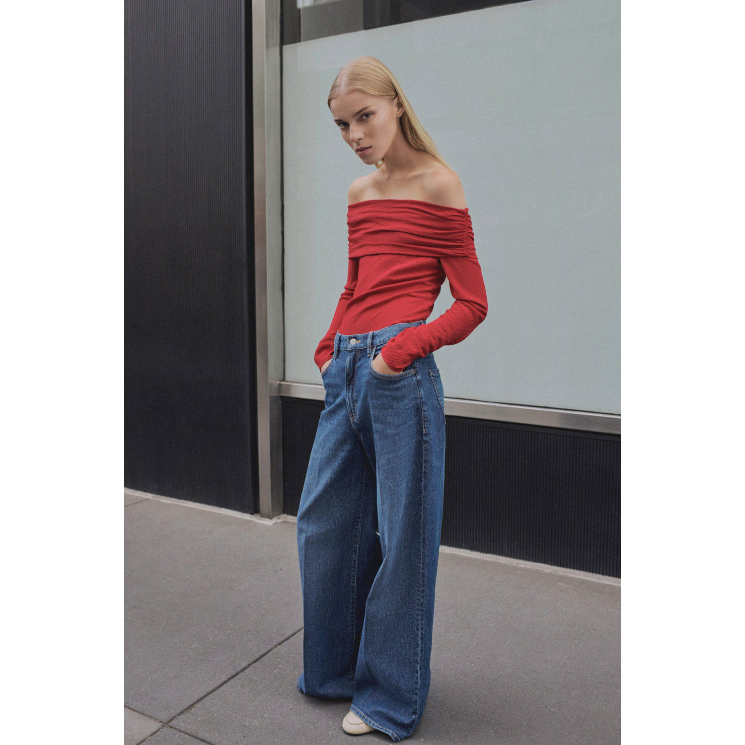 Mango off shoulder top rood