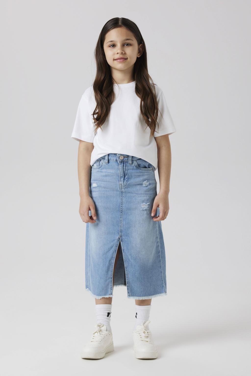 Lichtblauwe meisjes NAME IT KIDS spijkerrok gemaakt van denim en met rits- en knoopsluiting
