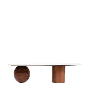 salontafel met marmer blad en asymmetrisch onderstel