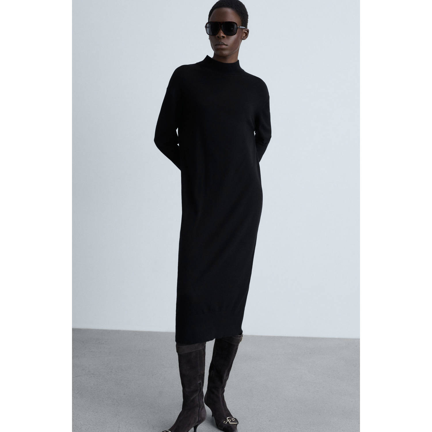 Mango midi jurk fijn gebreid zwart