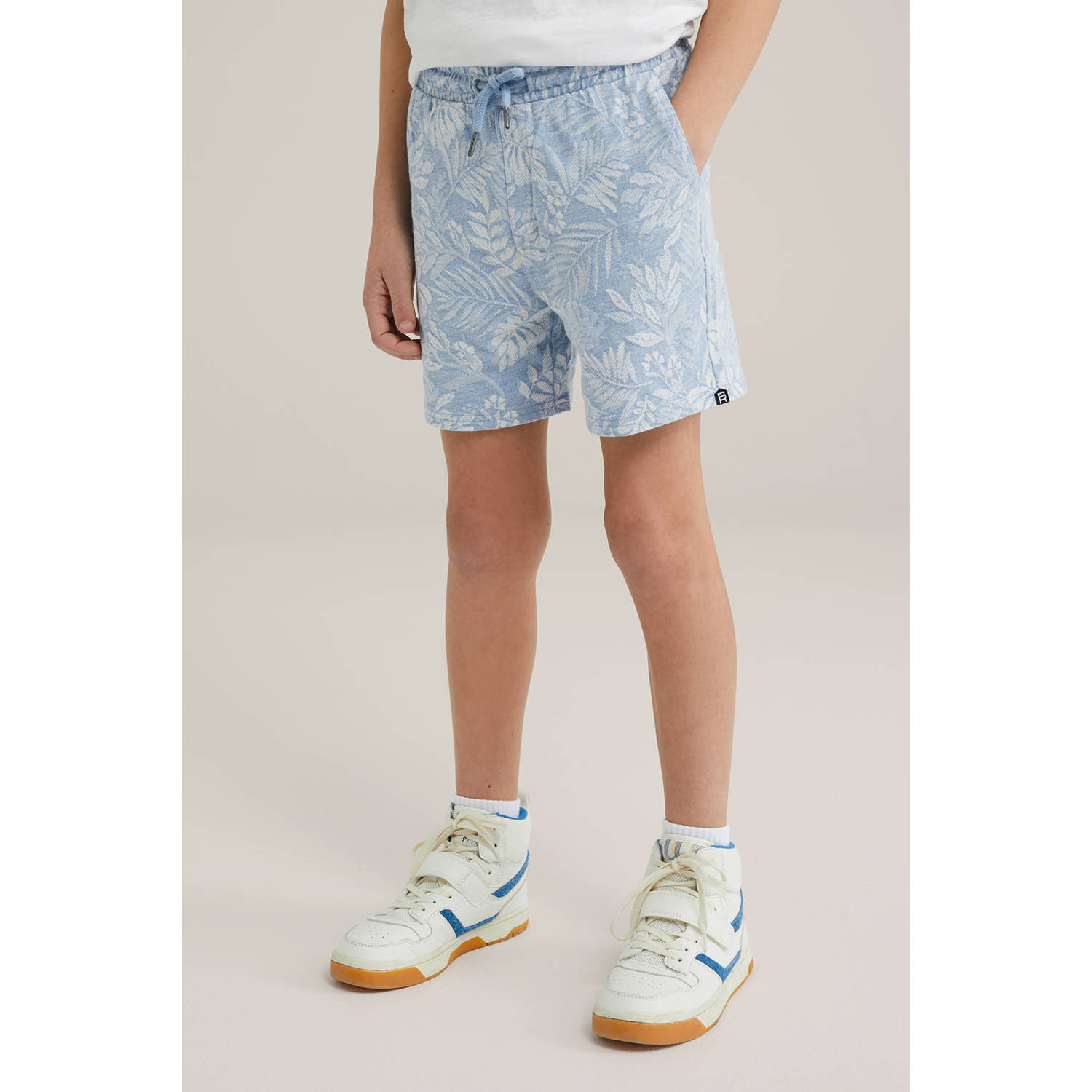 WE Fashion Blue Ridge sweatshort lichtblauw