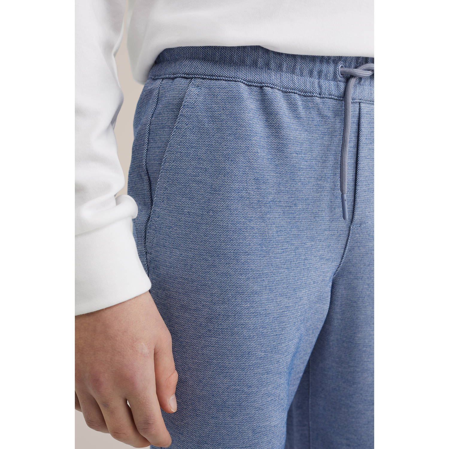 WE Fashion slim casual broek lichtblauw melange