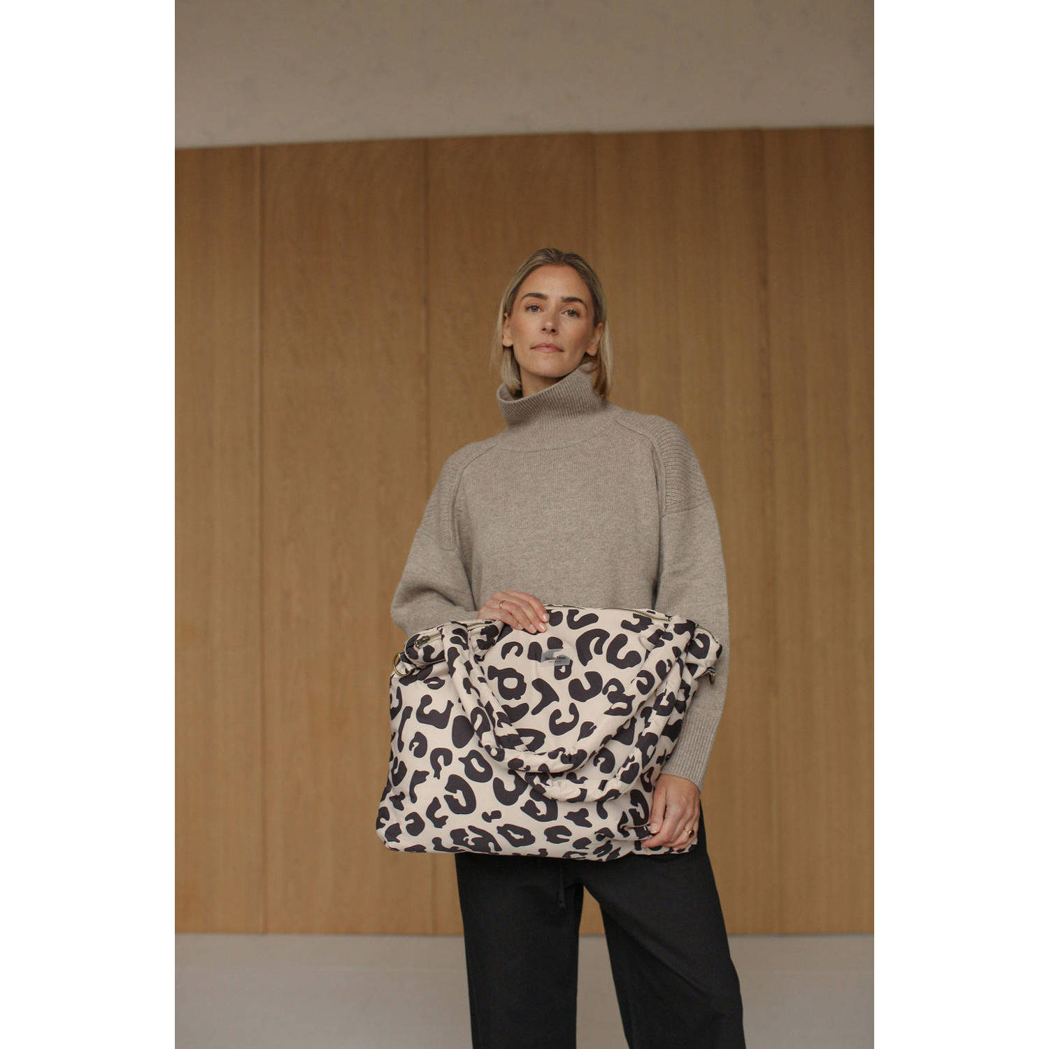 Studio Noos luiertas Holy Cow Puffy Diaper Bag ecru