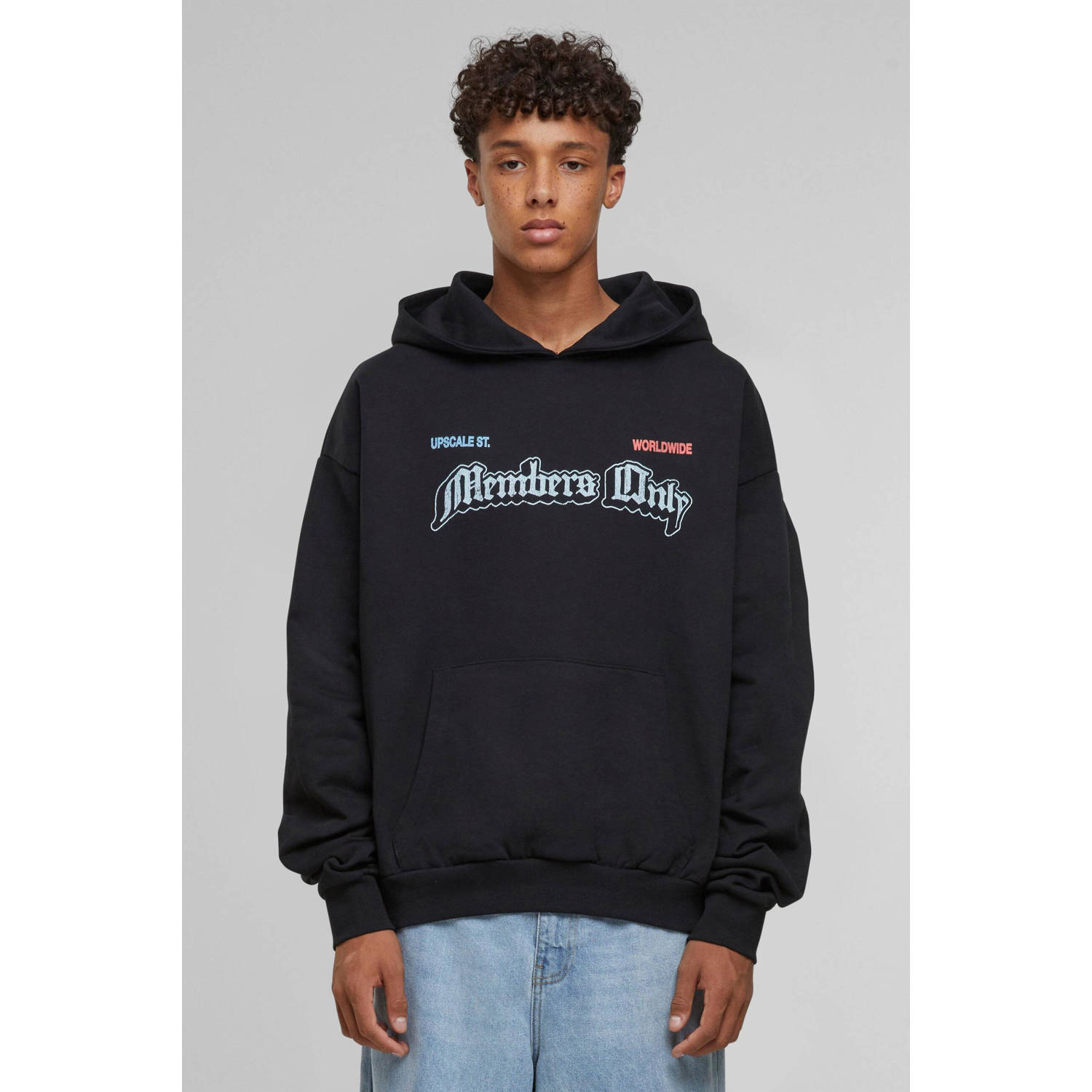Upscale hoodie zwart