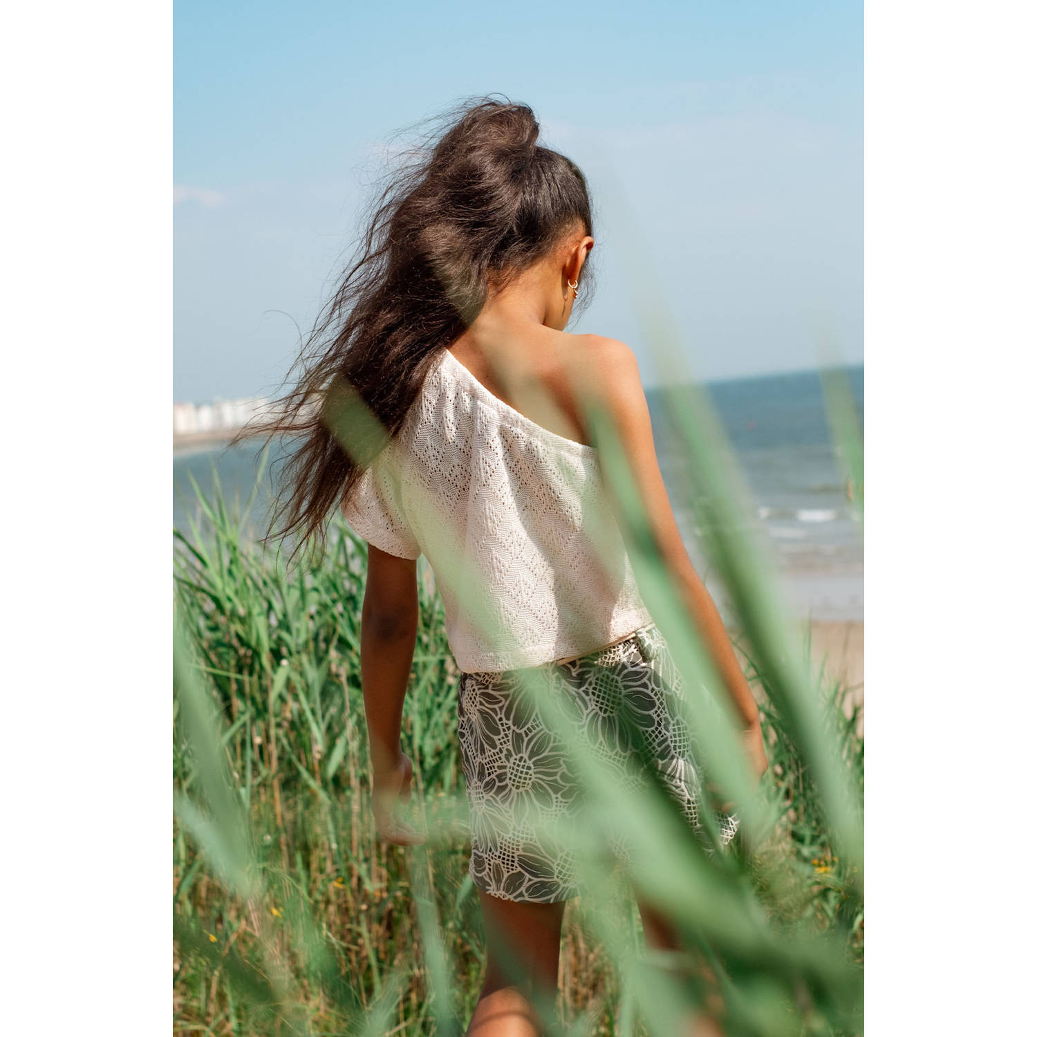 Like Flo one shoulder top beige