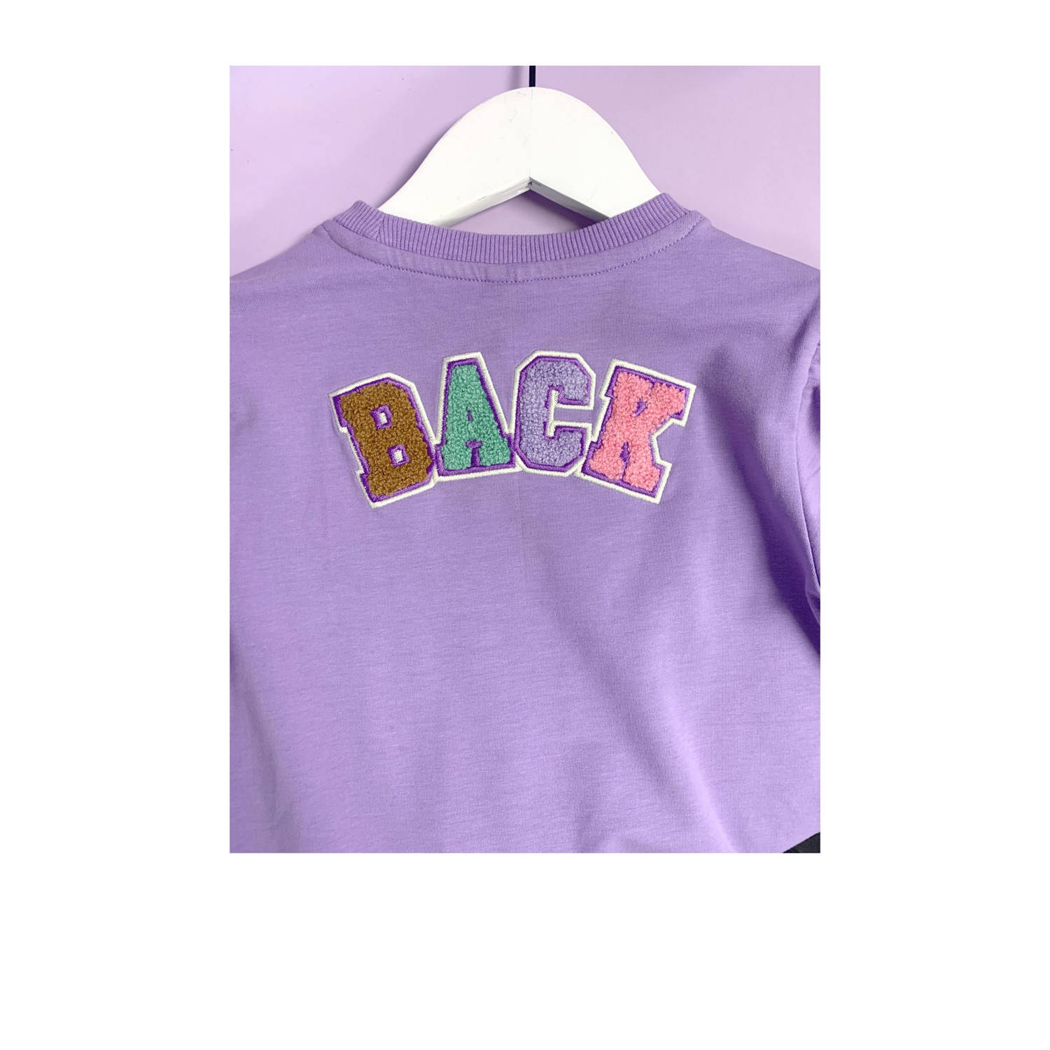 B.Nosy sweater paars