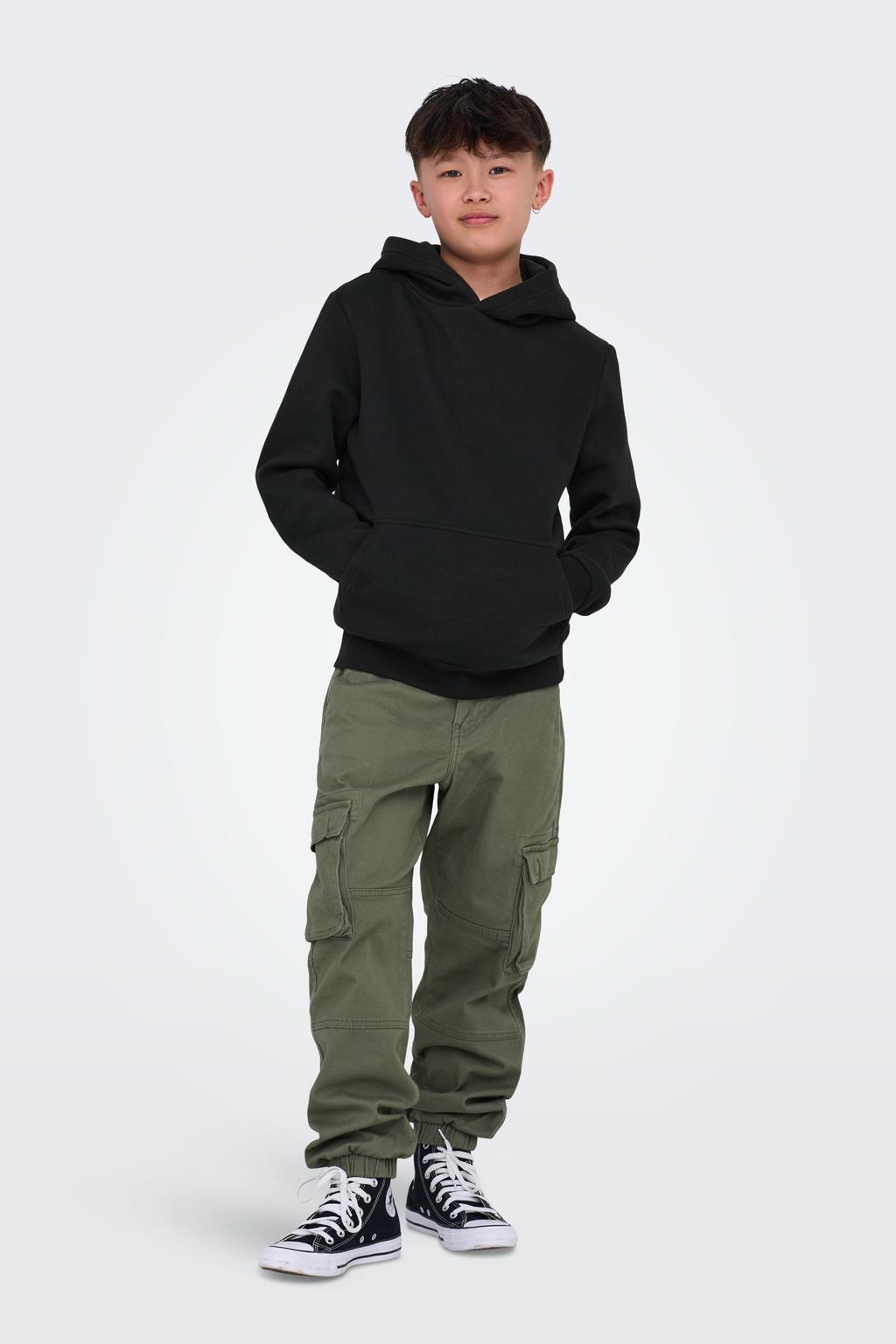 Zwarte jongens ONLY & SONS JUNIOR hoodie van sweat materiaal met effen, lange mouwen en capuchon