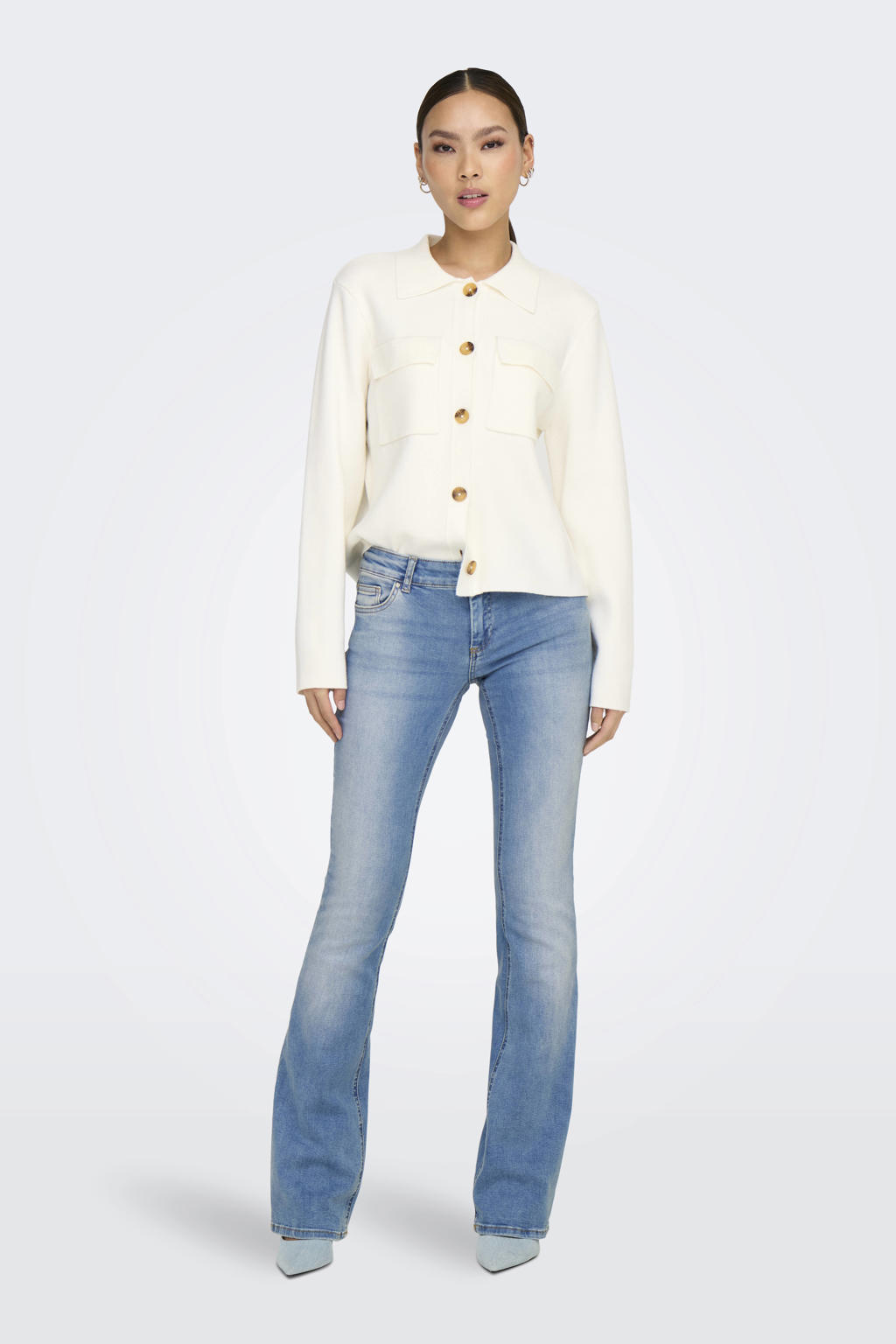 Blauwe dames ONLY low waist flared jeans van denim met rits- en knoopsluiting en effen