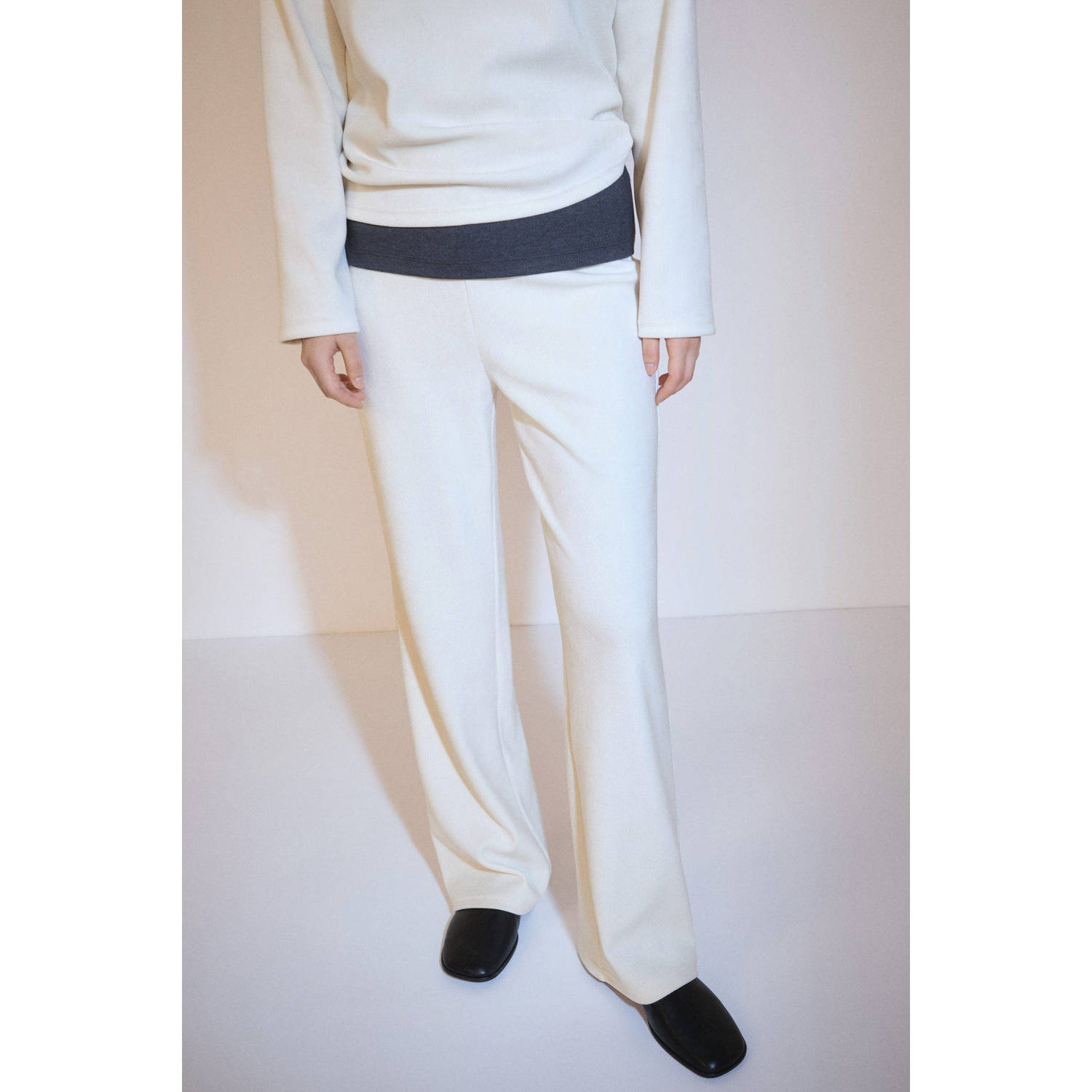 Mango regular waist broek beige